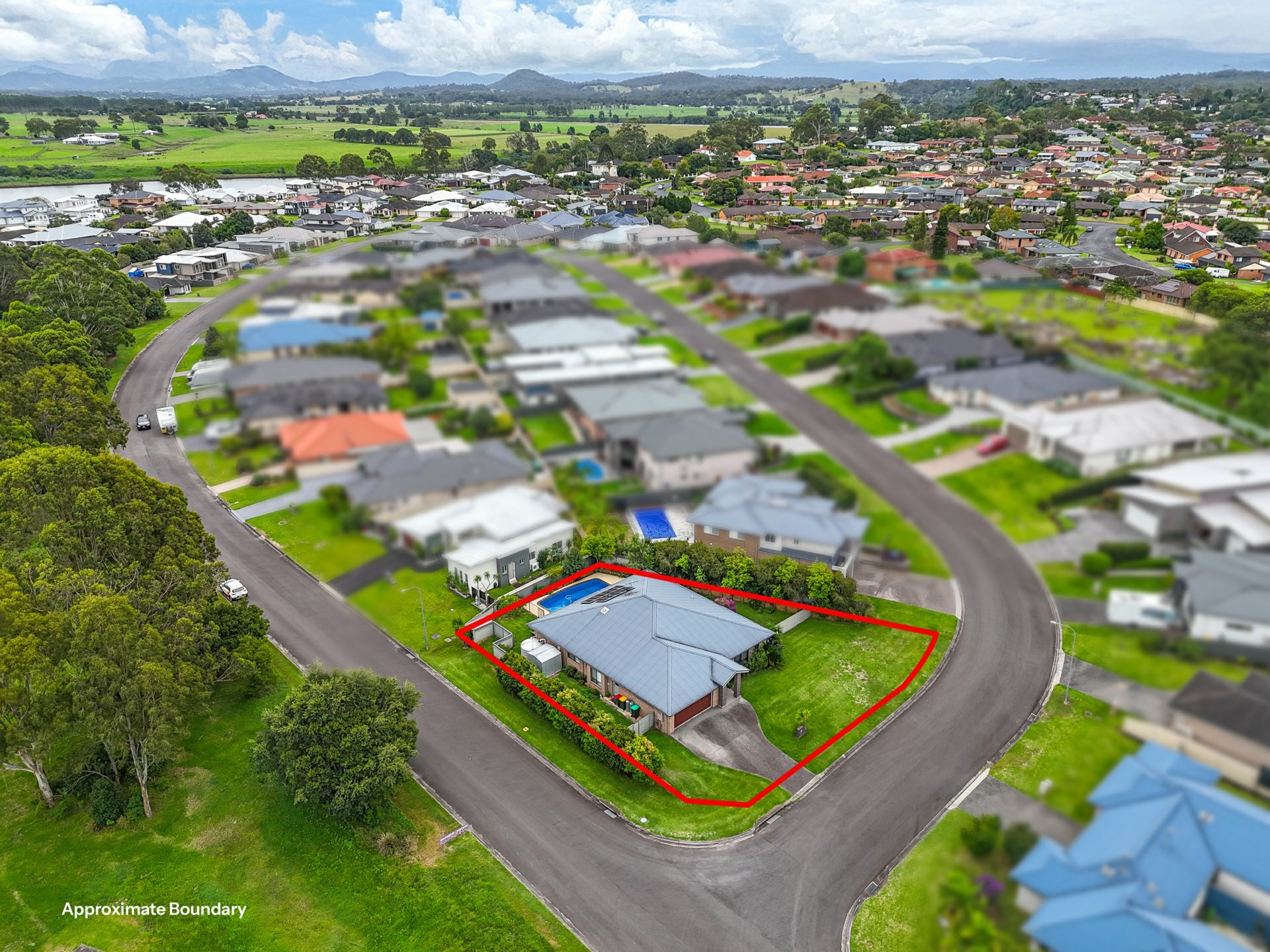 24 Joseph Andrews Crescent, TAREE