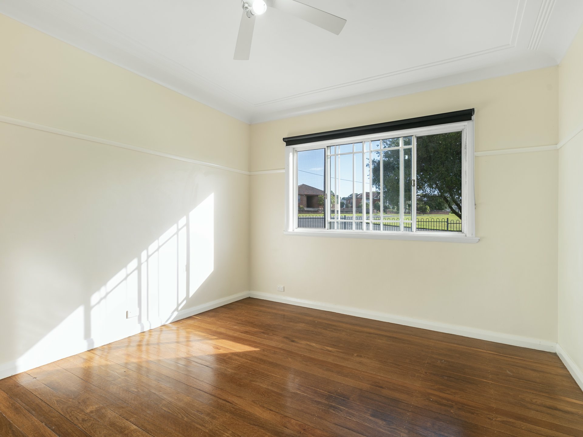 37 Bruntnell Street — photo 6 of 14