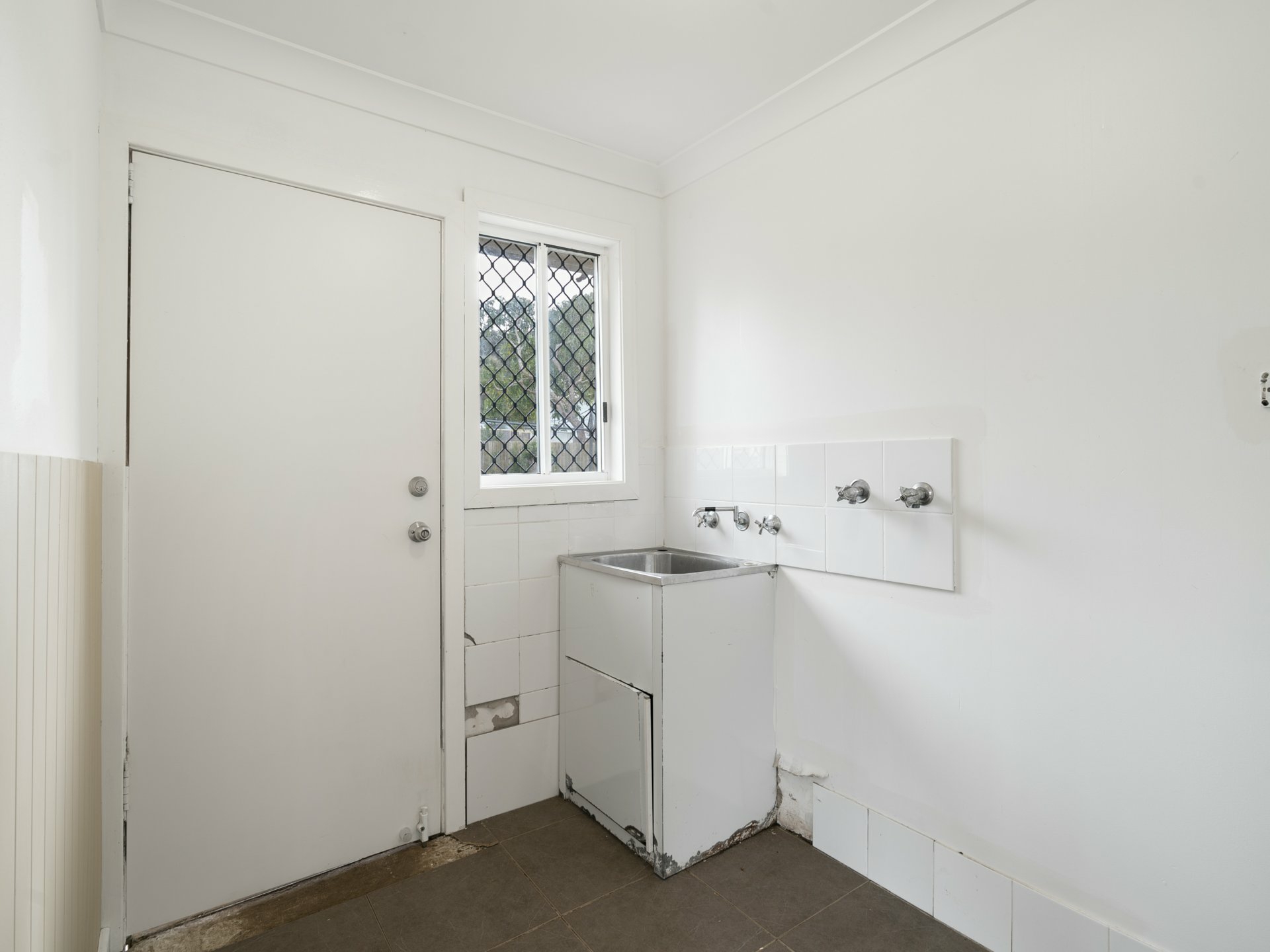 17 Barton Street — photo 9 of 10