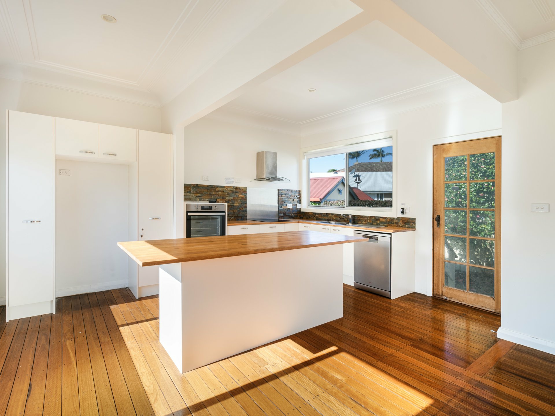 6 Short Street, FORSTER