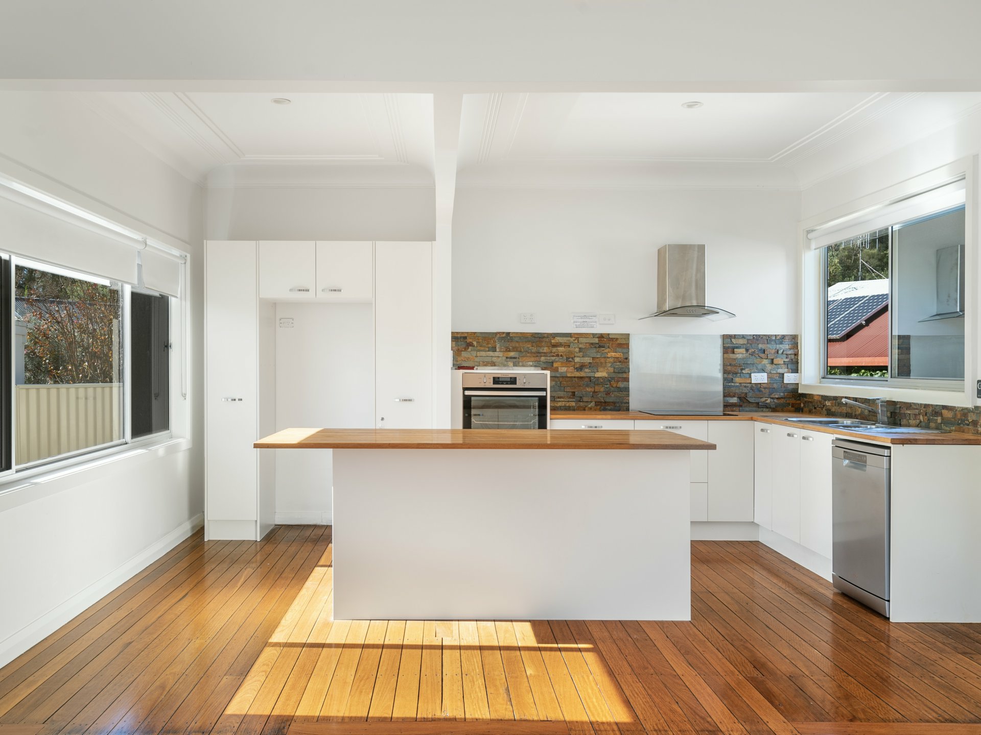 6 Short Street, FORSTER