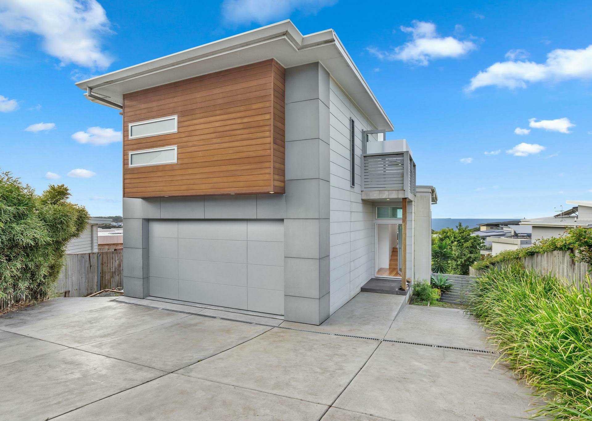 8 Myalup Court, RED HEAD