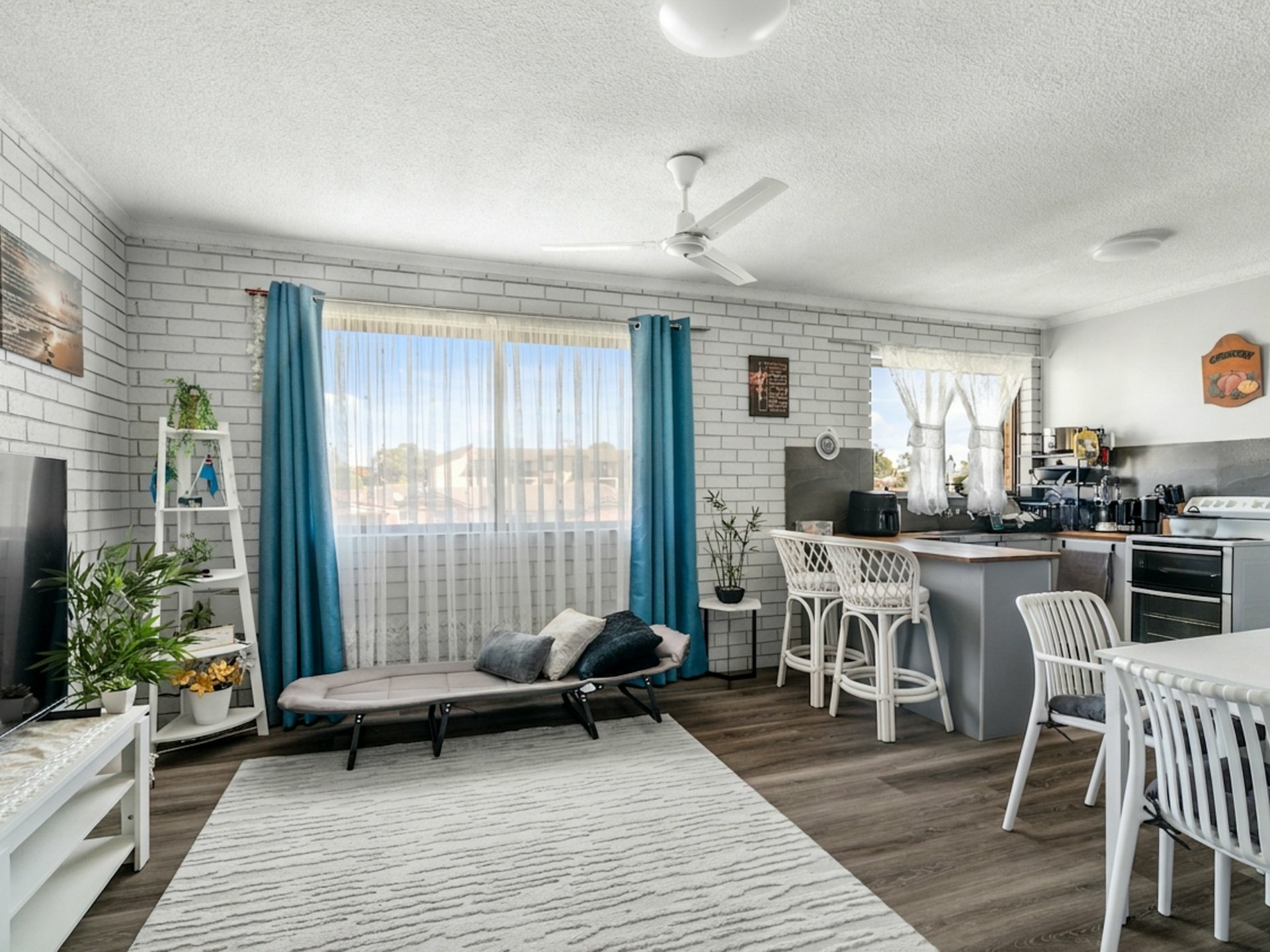 Unit 6/251 Victoria Street — photo 3 of 16