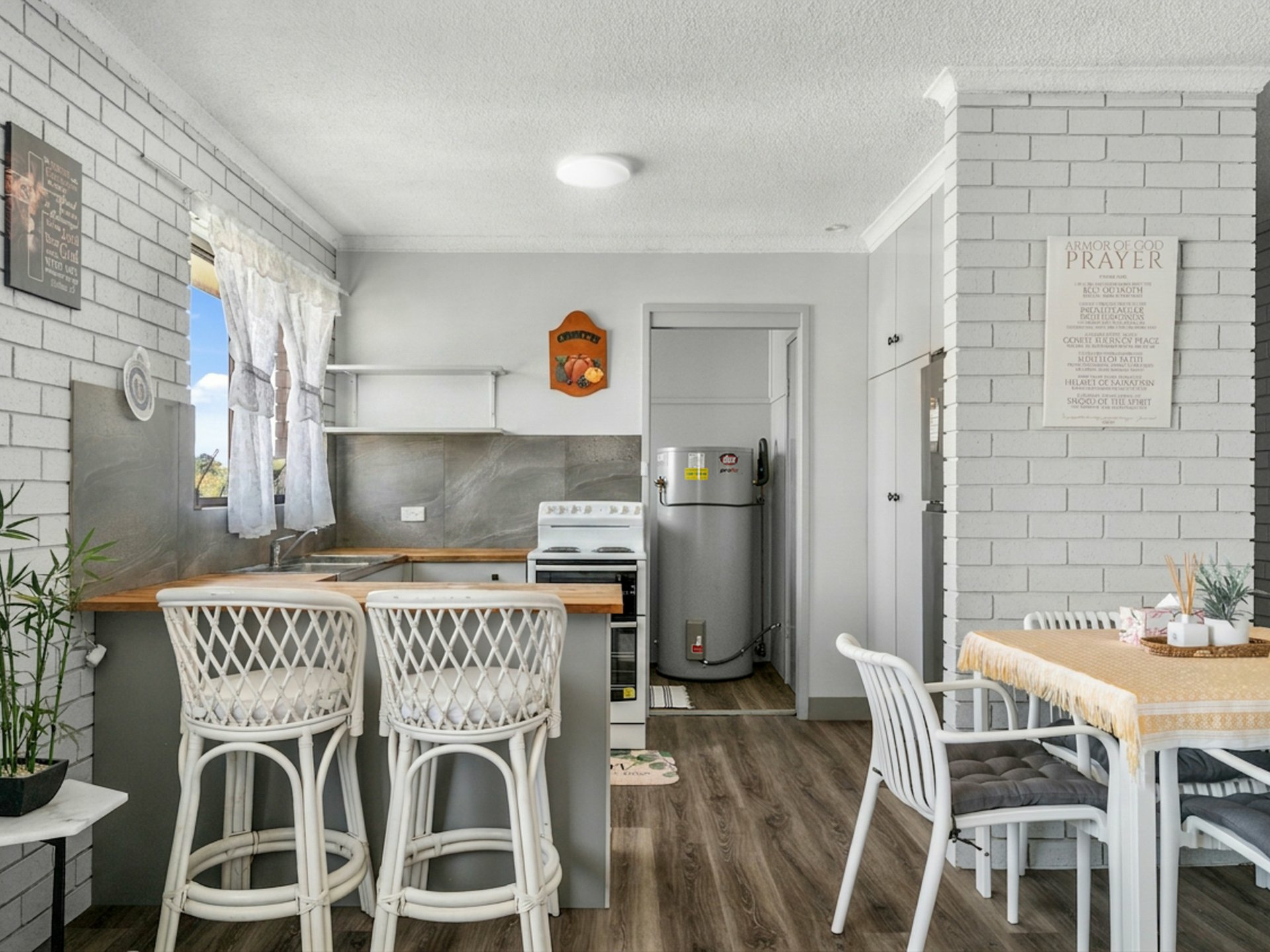 Unit 6/251 Victoria Street — photo 7 of 16