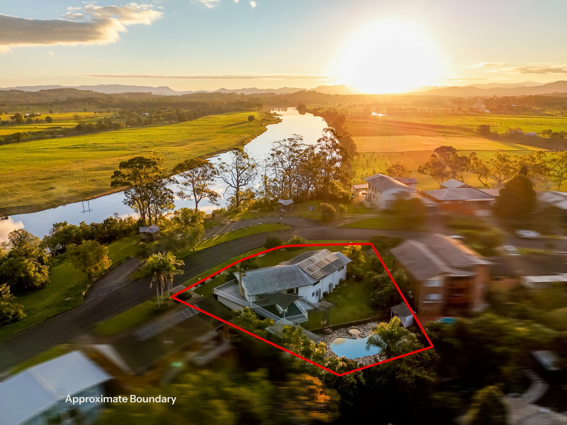 17 Ritchie Cresent — photo from LJ Hooker Taree
