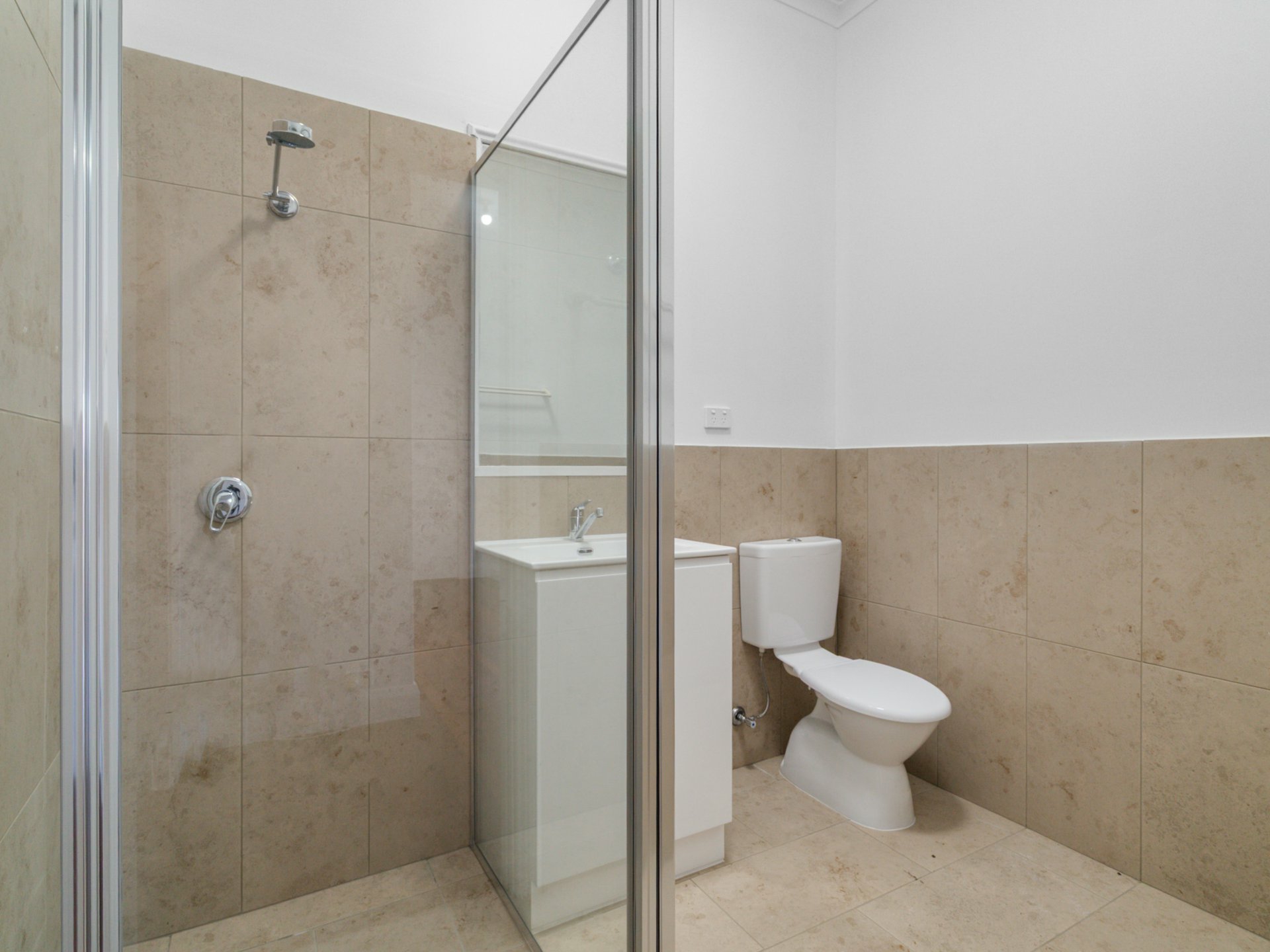 114 Wynter Street — photo 10 of 27
