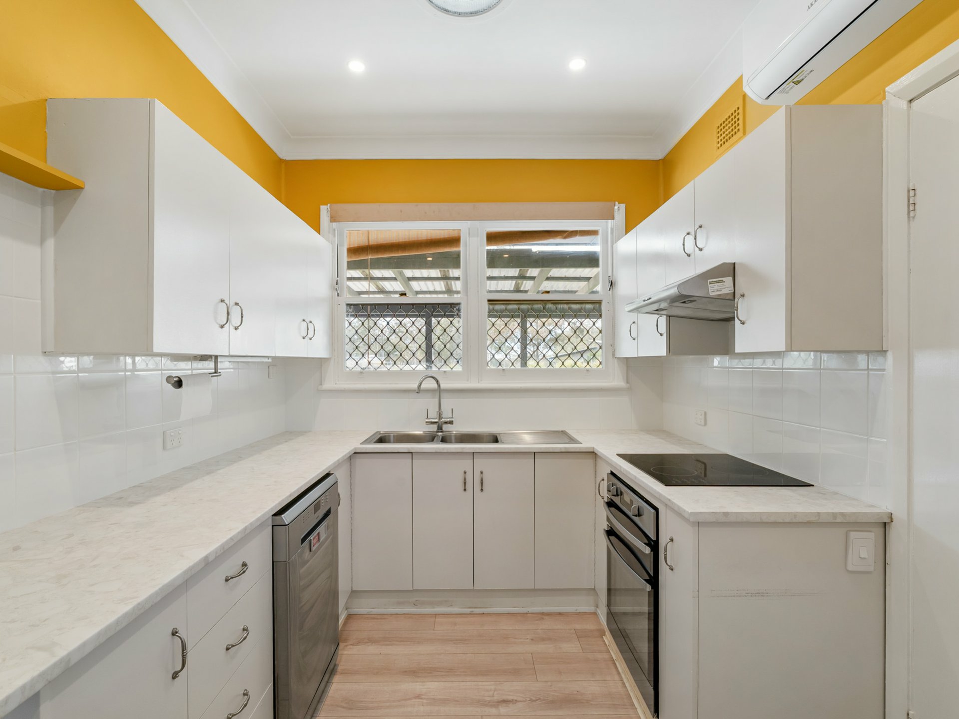 132 Wingham Road — photo 8 of 15