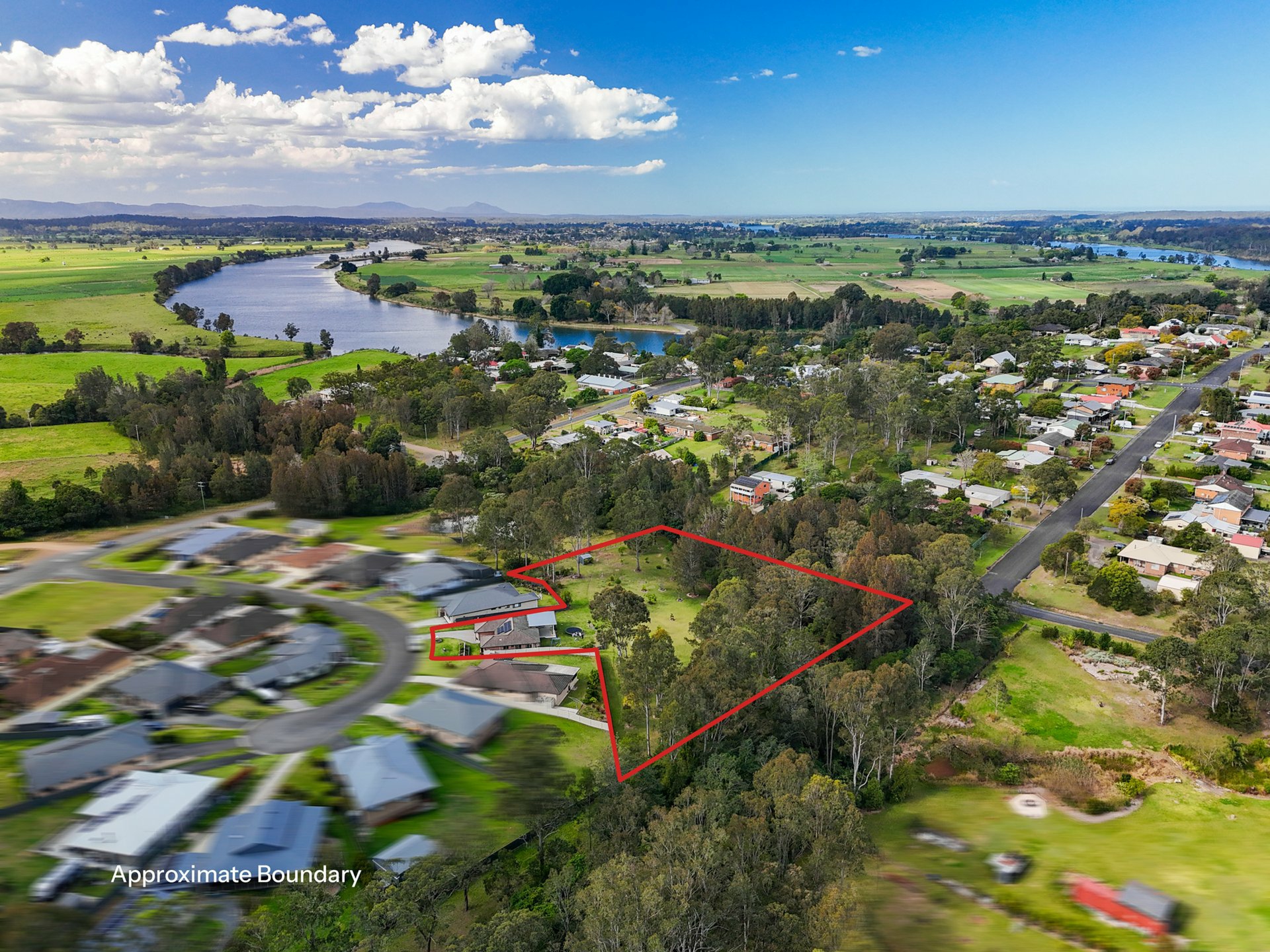 14 Rosedale Place — photo from LJ Hooker Taree