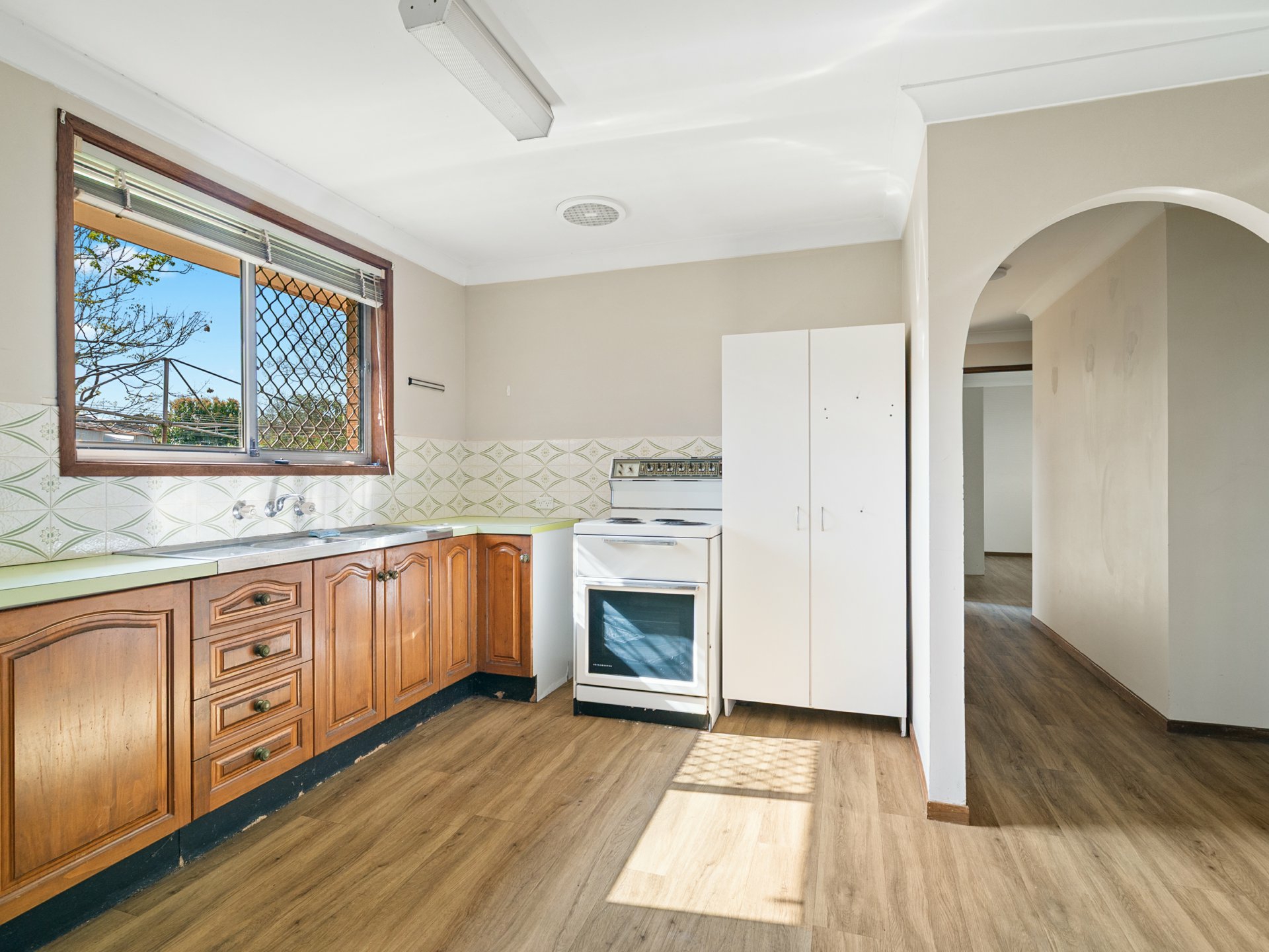 8 Nioka Place — photo 5 of 15