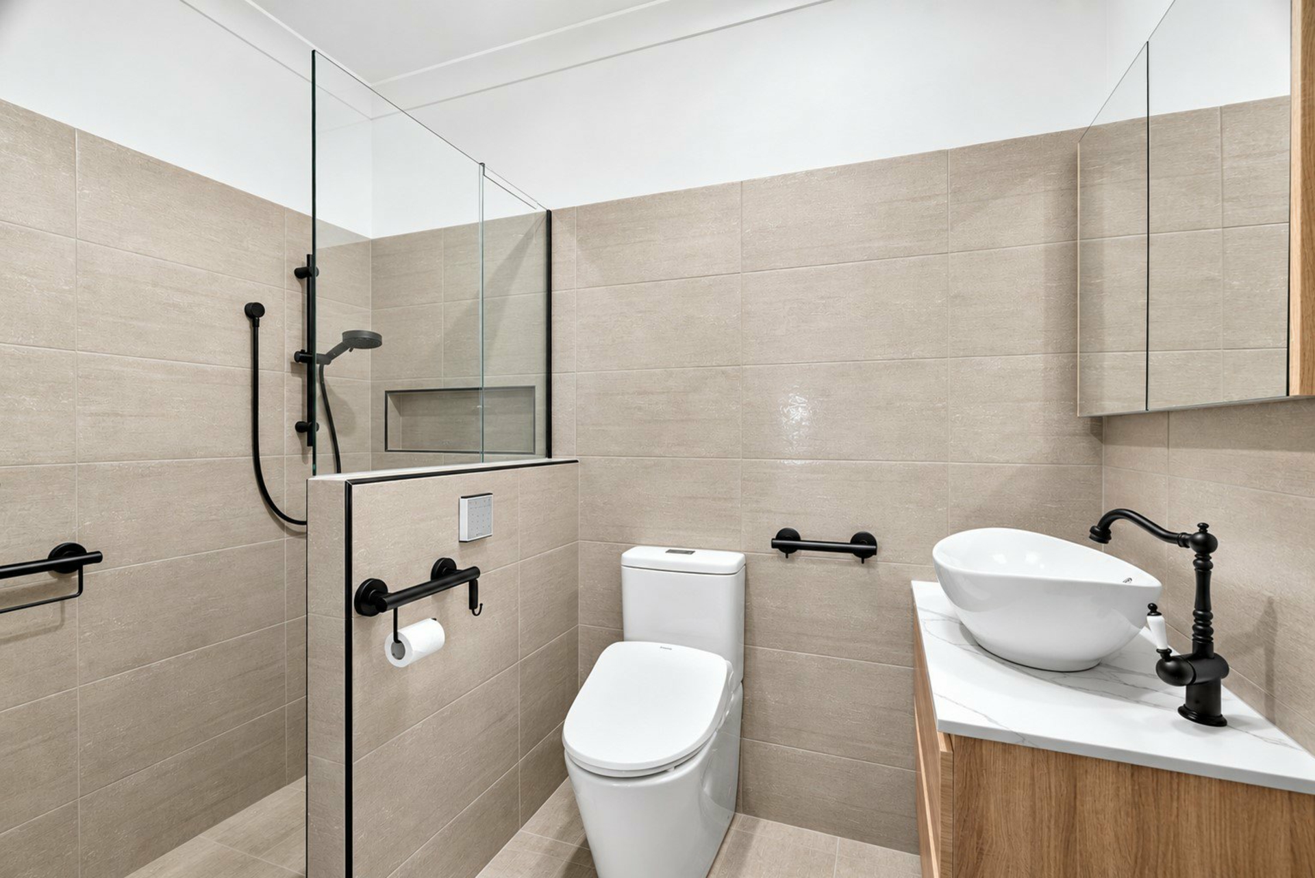 15 Kanangra Drive — photo 6 of 28