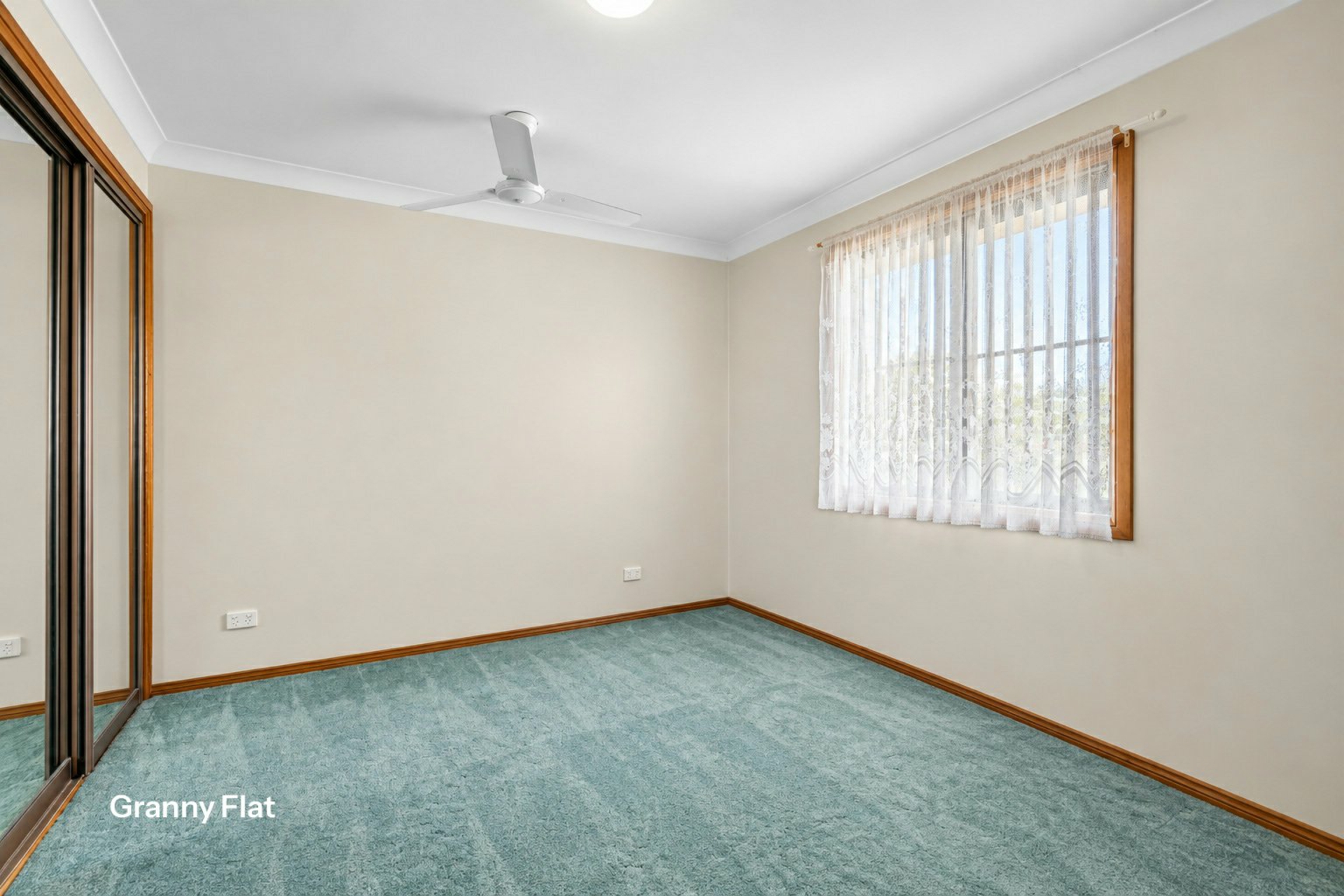 15 Kanangra Drive — photo 21 of 28