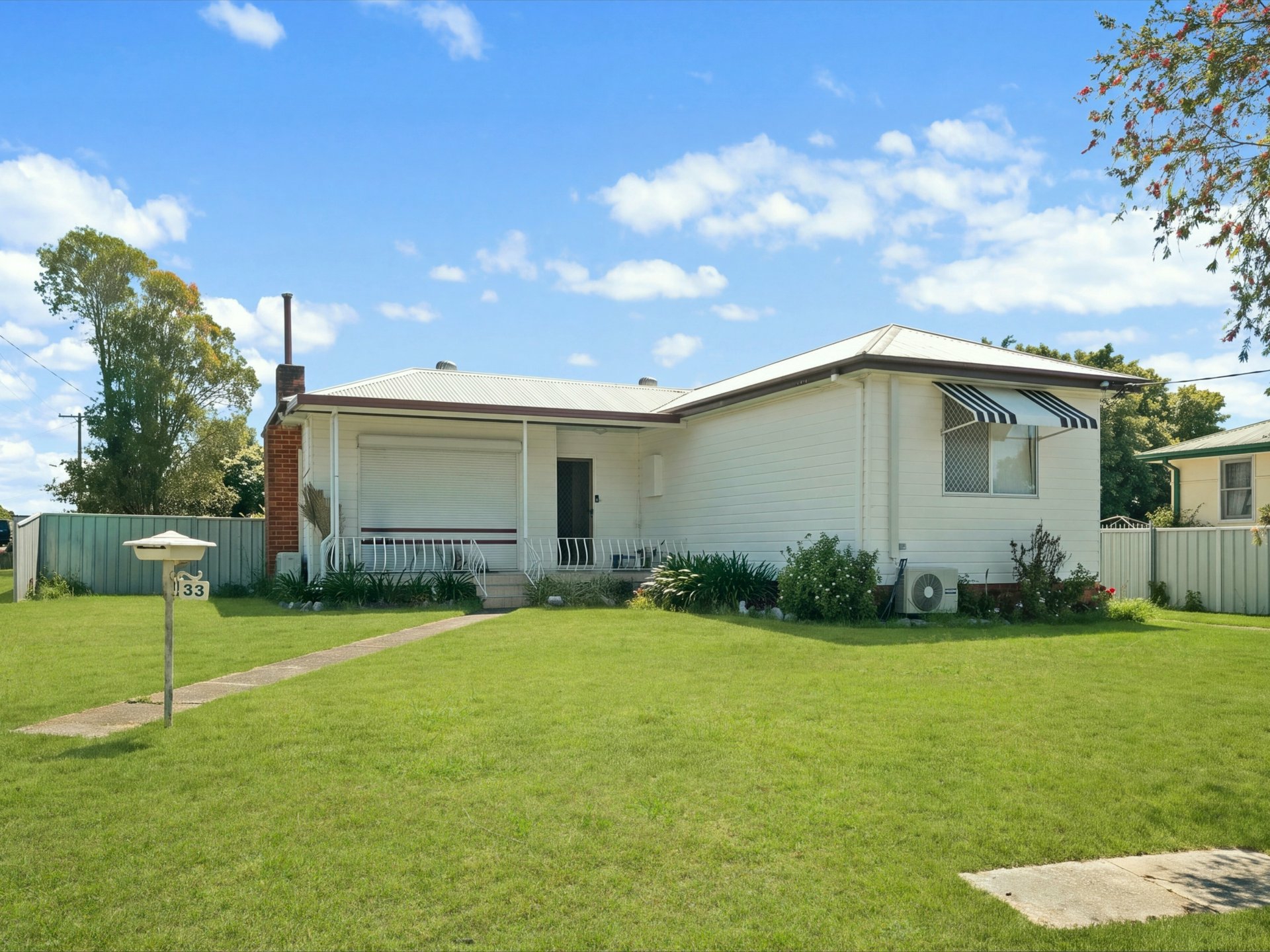 33 Milligan Street — photo from LJ Hooker Taree