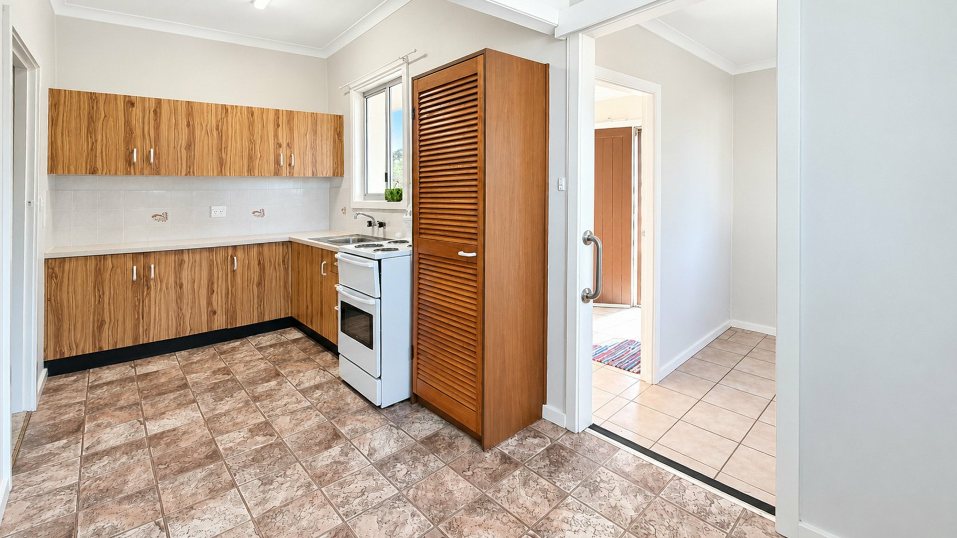 33 Milligan Street — photo 4 of 12