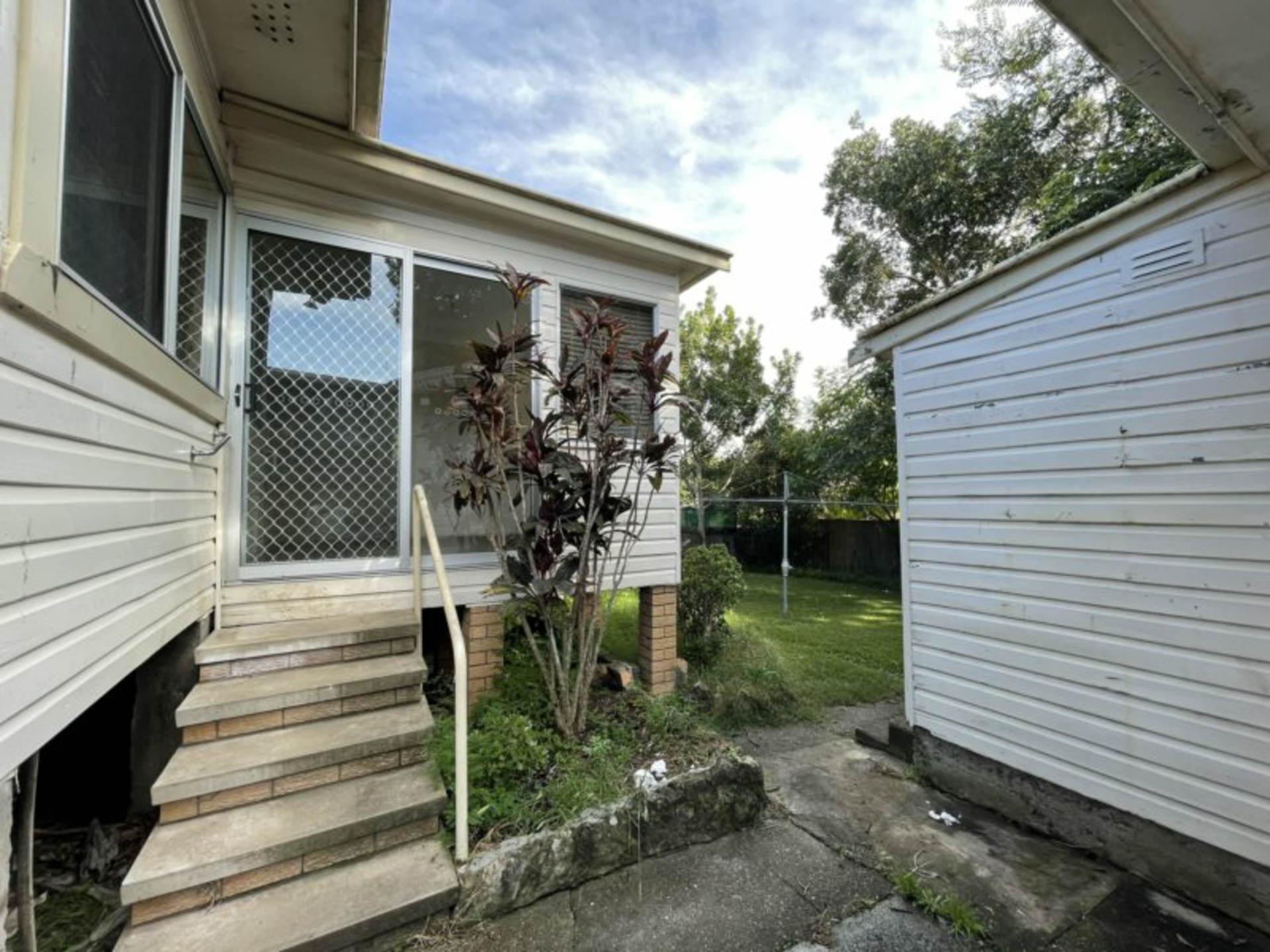28 Hinten Crescent — photo from LJ Hooker Taree