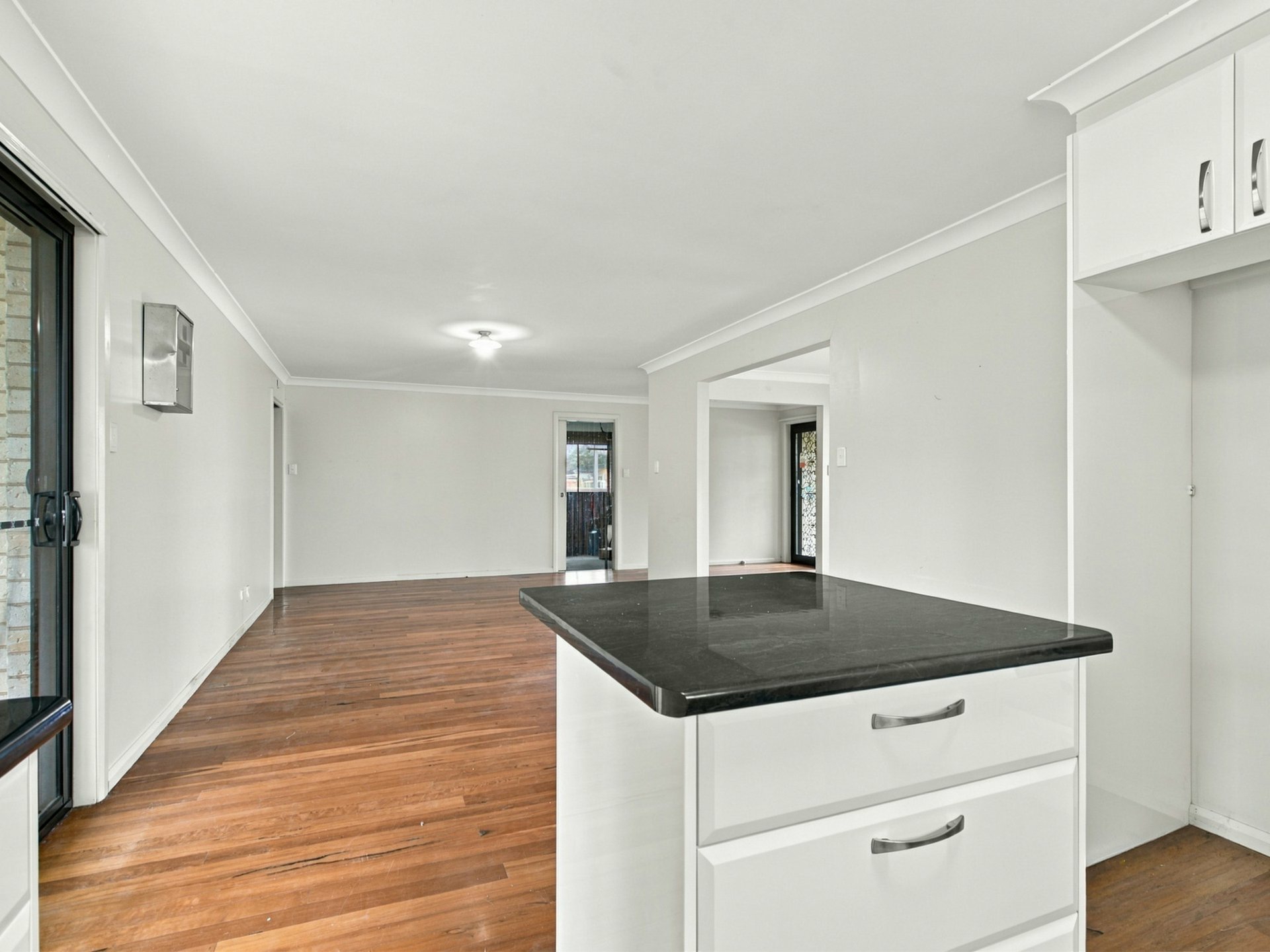 3 Victoria Street — photo 9 of 24