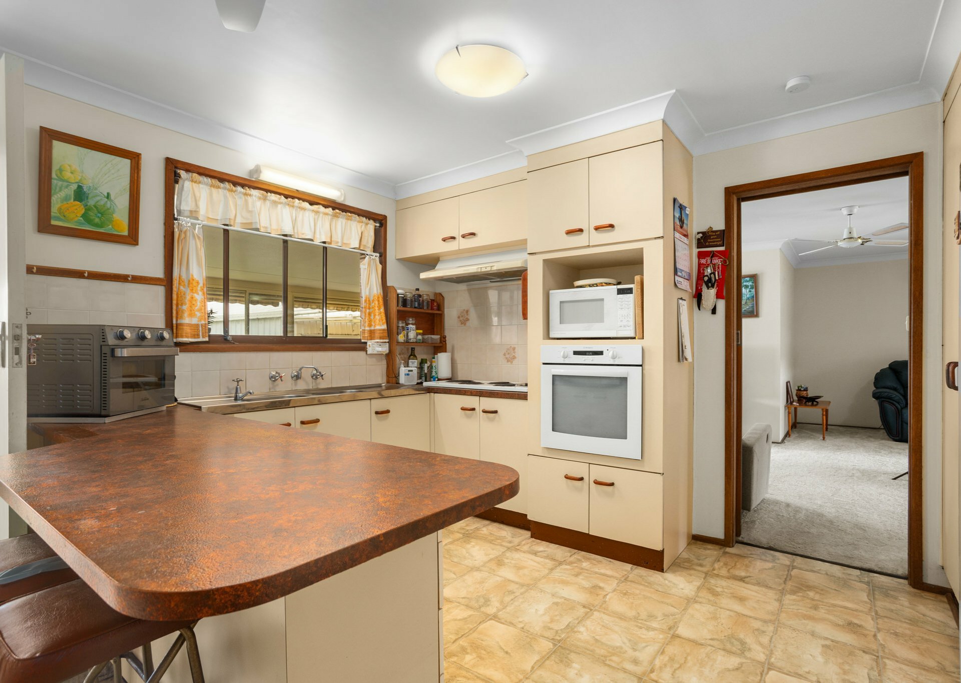 2 Kentia Close — photo 9 of 26