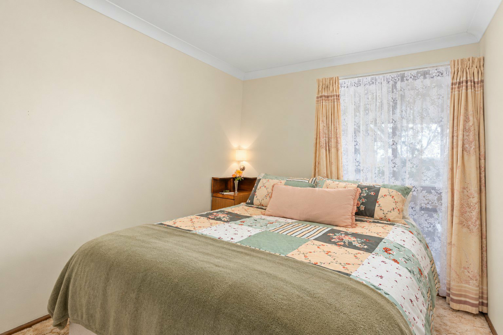 2 Kentia Close — photo 13 of 26