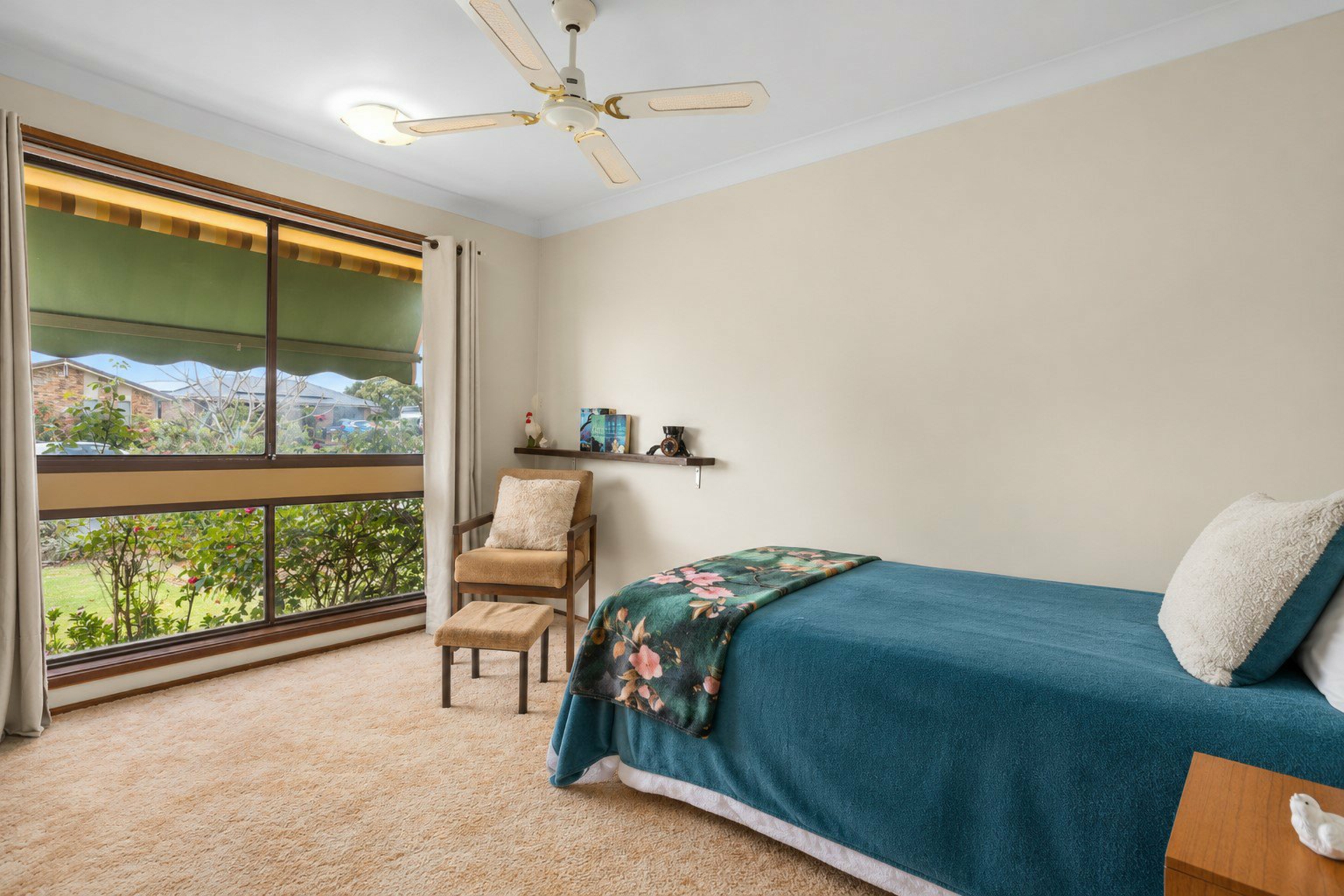 2 Kentia Close — photo 14 of 26