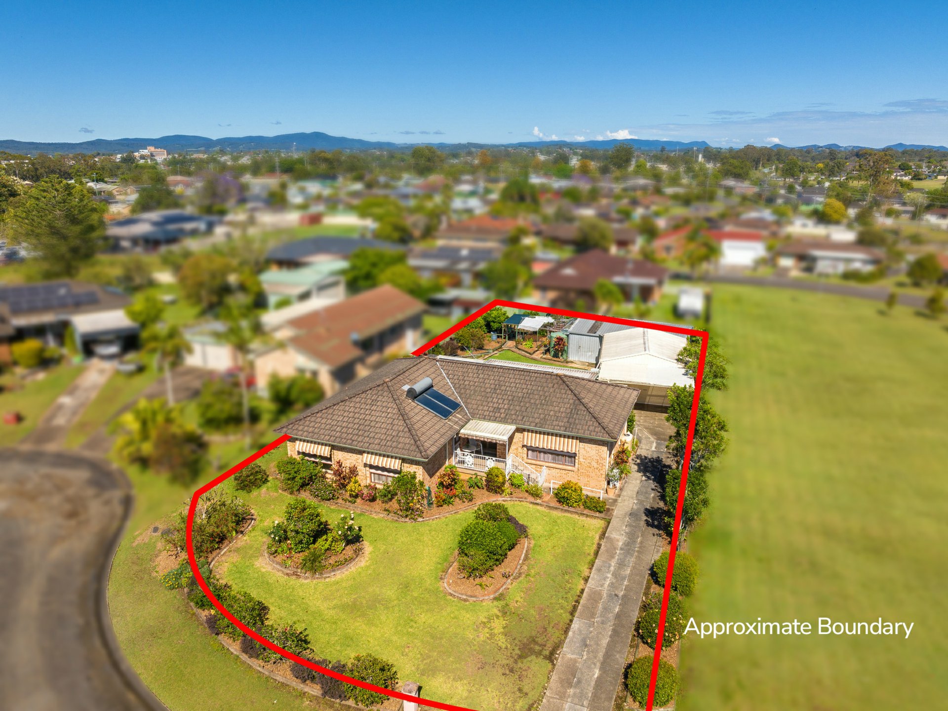 2 Kentia Close — photo 24 of 26
