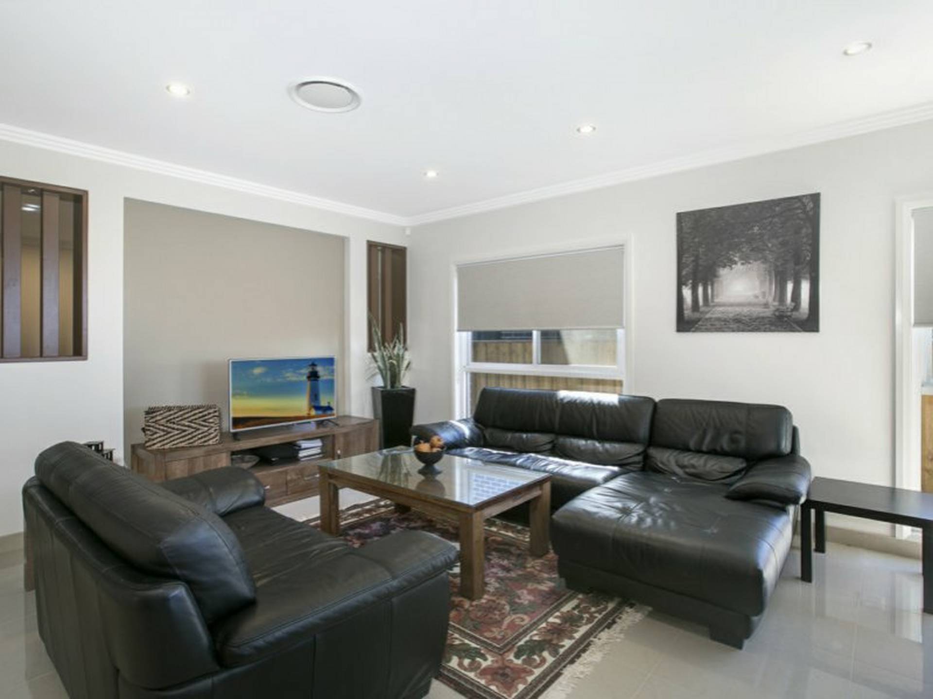 8 Hester Avenue, CLAYMORE