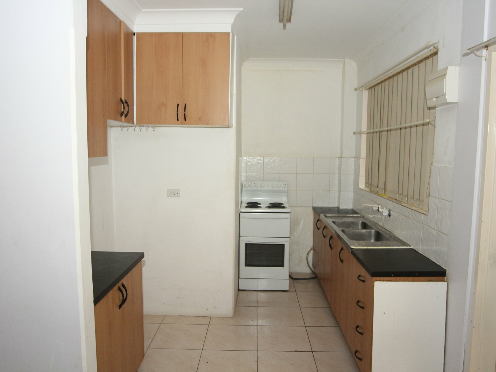Unit 13/39 Bathurst Street, LIVERPOOL