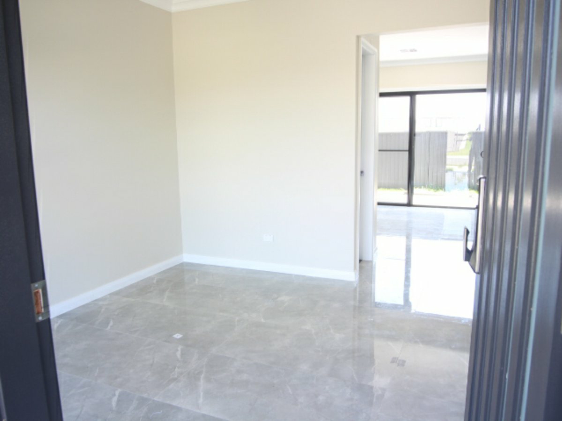114 Holden drive, ORAN PARK