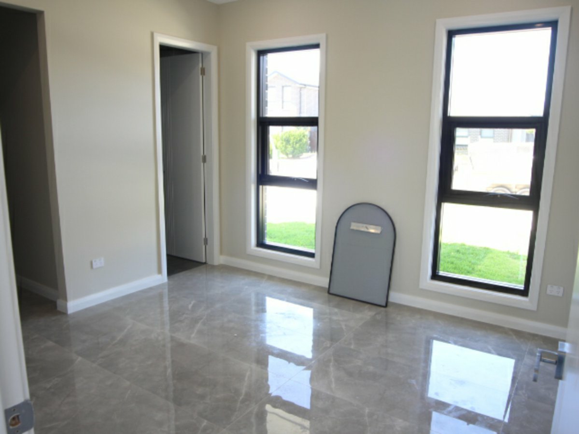 114 Holden drive, ORAN PARK