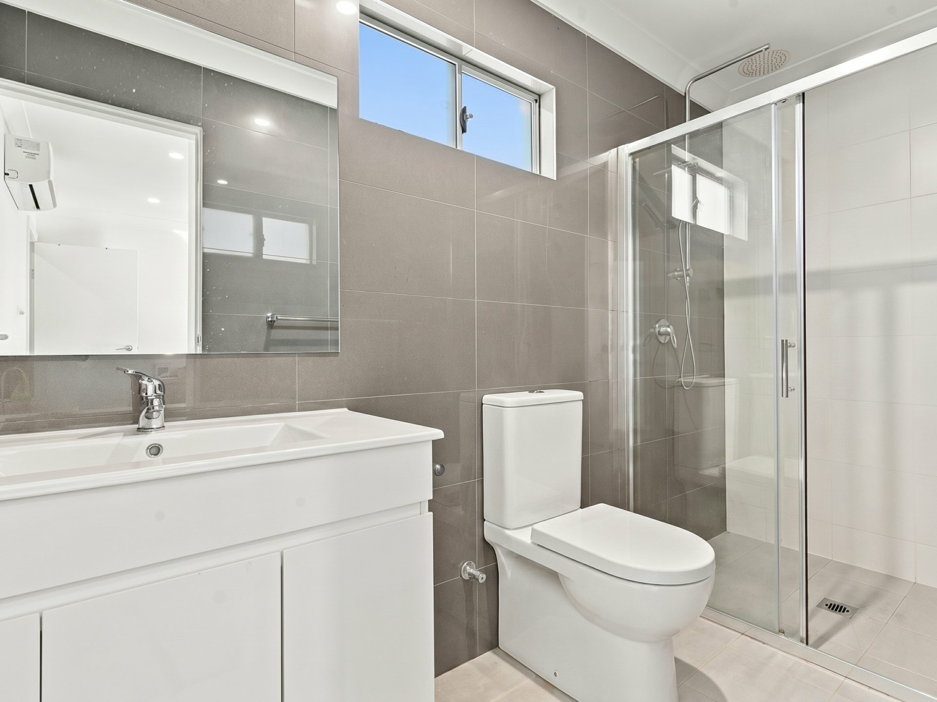1/35 Jacaranda Crescent — photo 11 of 22