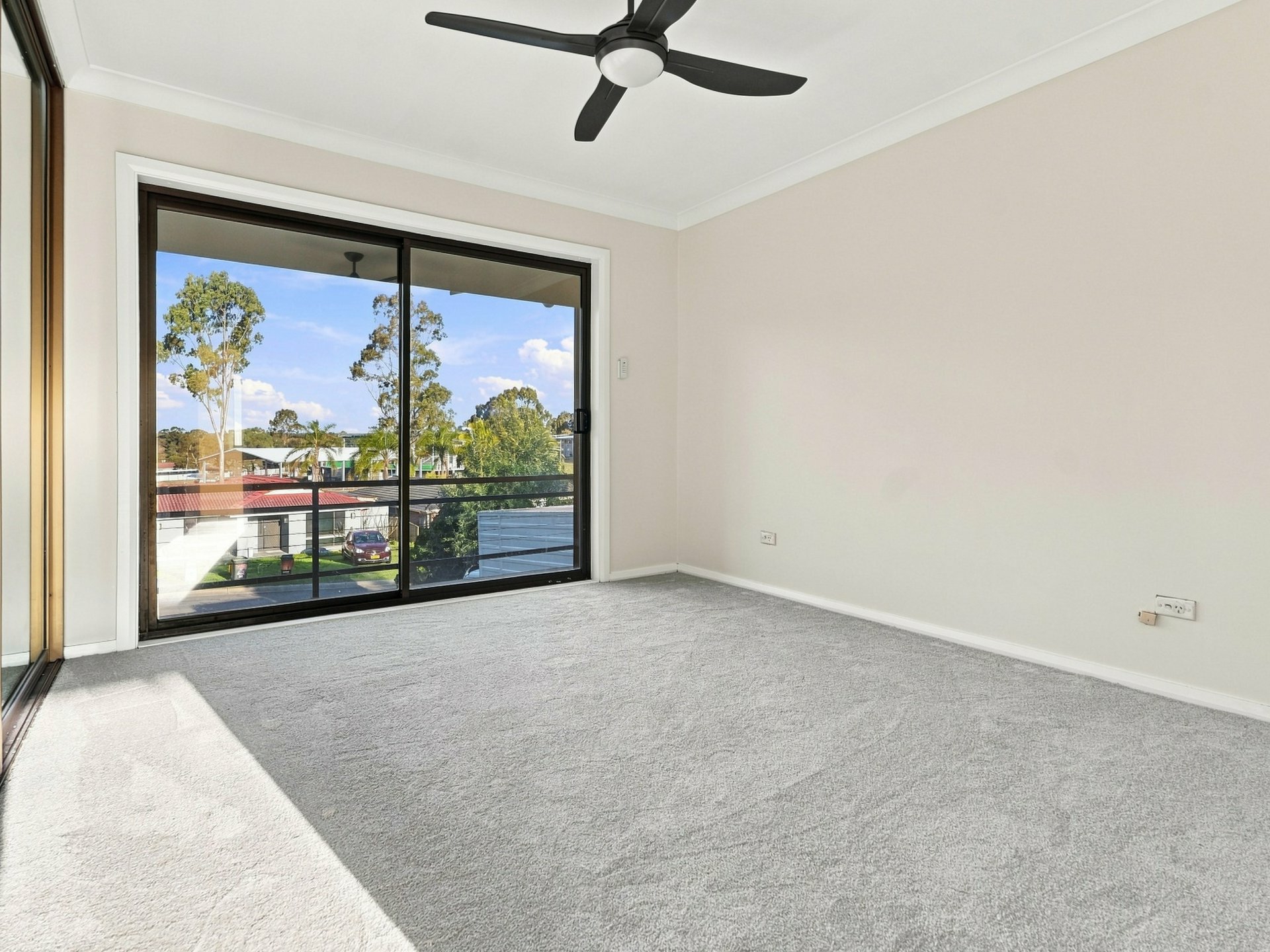 4 Harcourt Place — photo 8 of 22