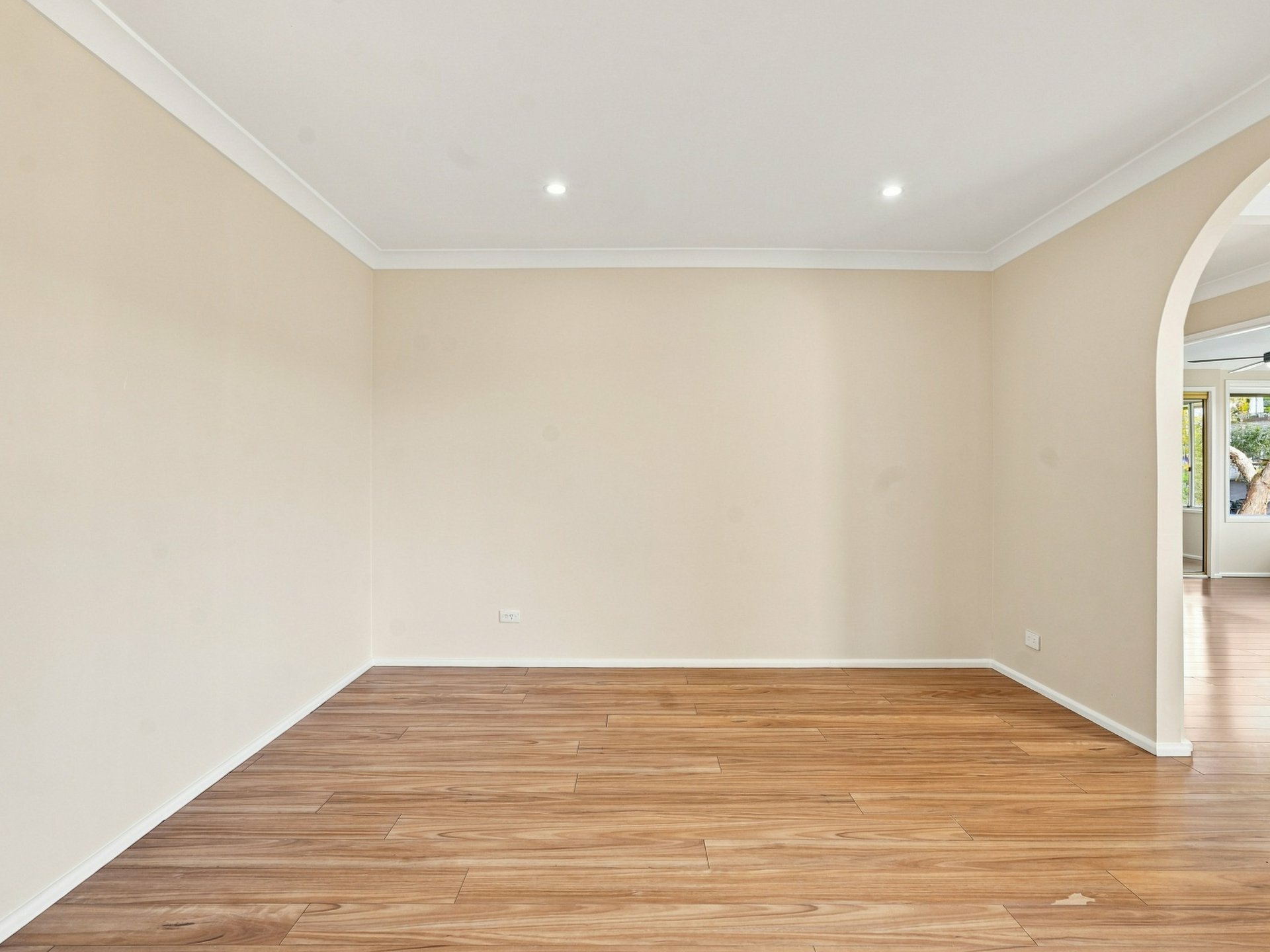 18 Katherine Street — photo 9 of 15