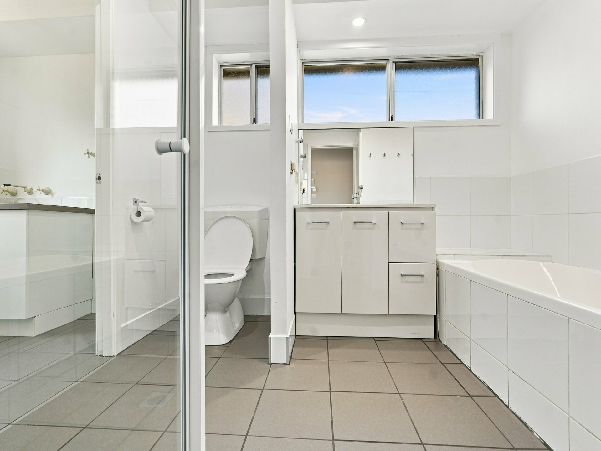 18 Katherine Street — photo 10 of 15