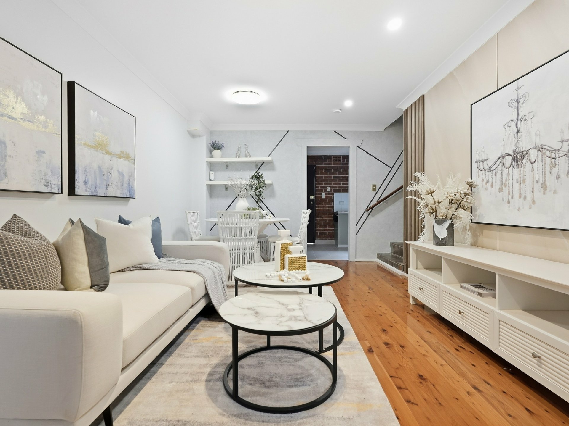 2/14 Chester Road — photo from LJ Hooker Ingleburn