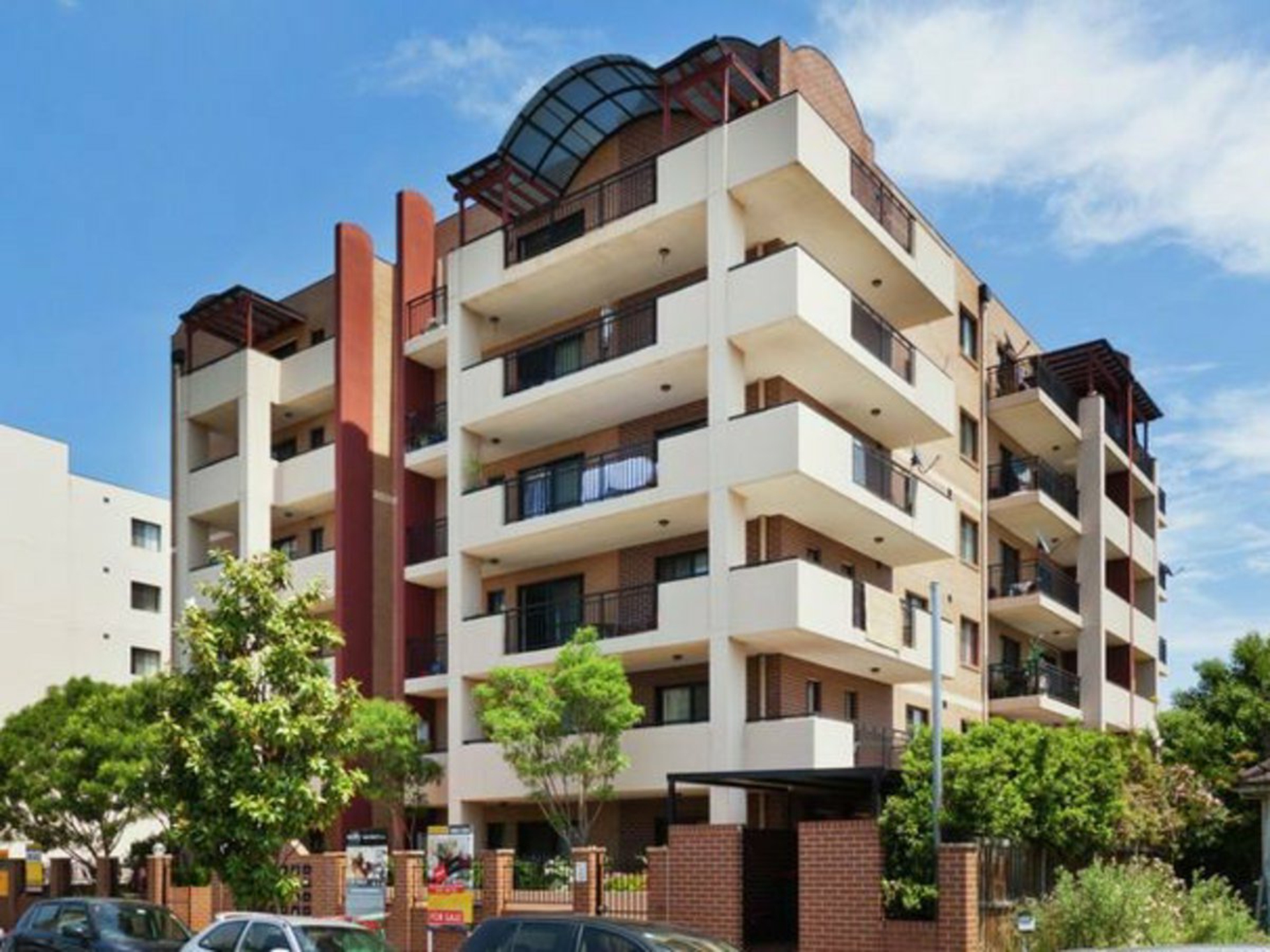 19/25-27 Castlereagh street — photo from LJ Hooker Ingleburn