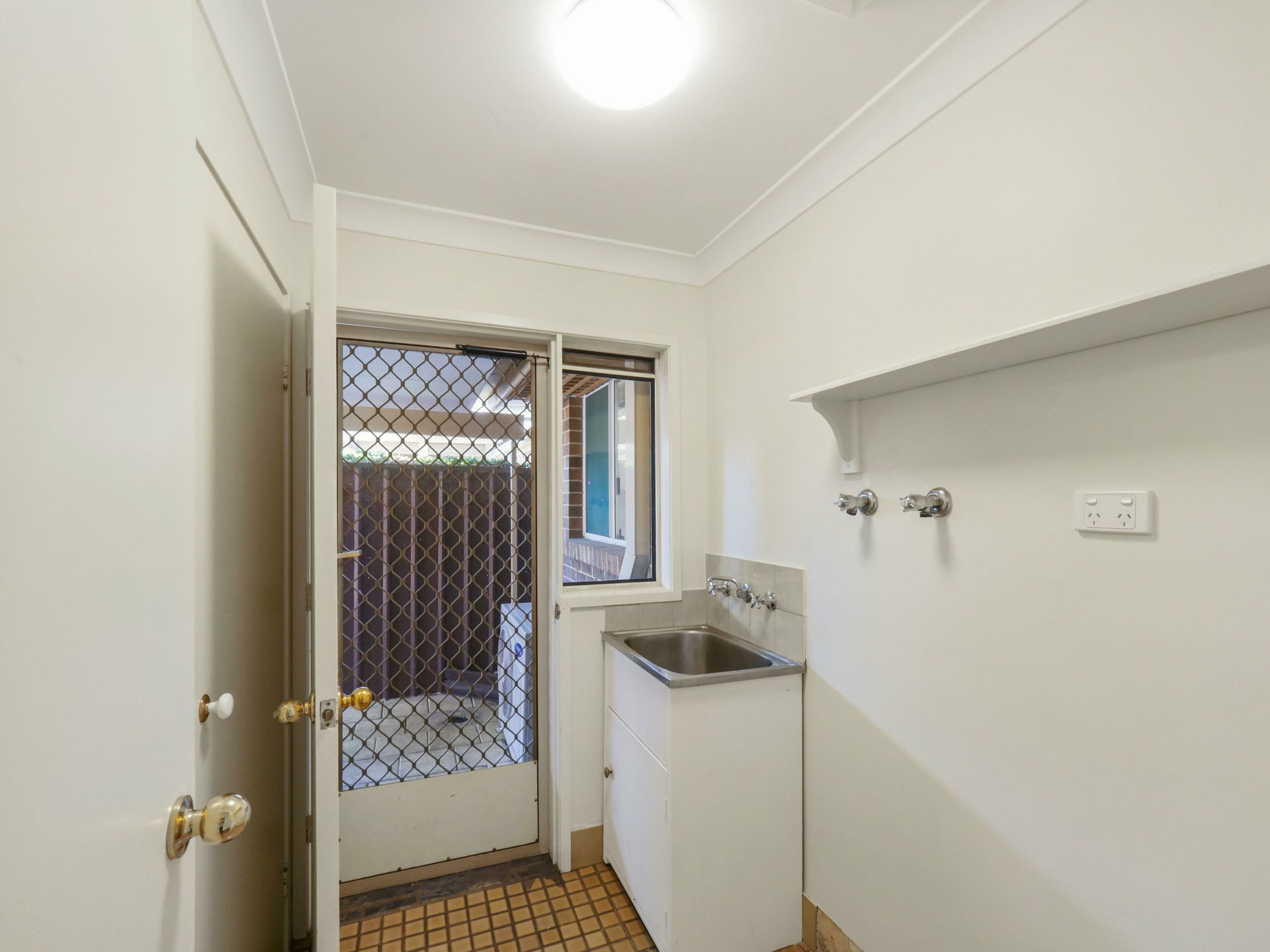 11/212-222 Harrow Road — photo 15 of 20