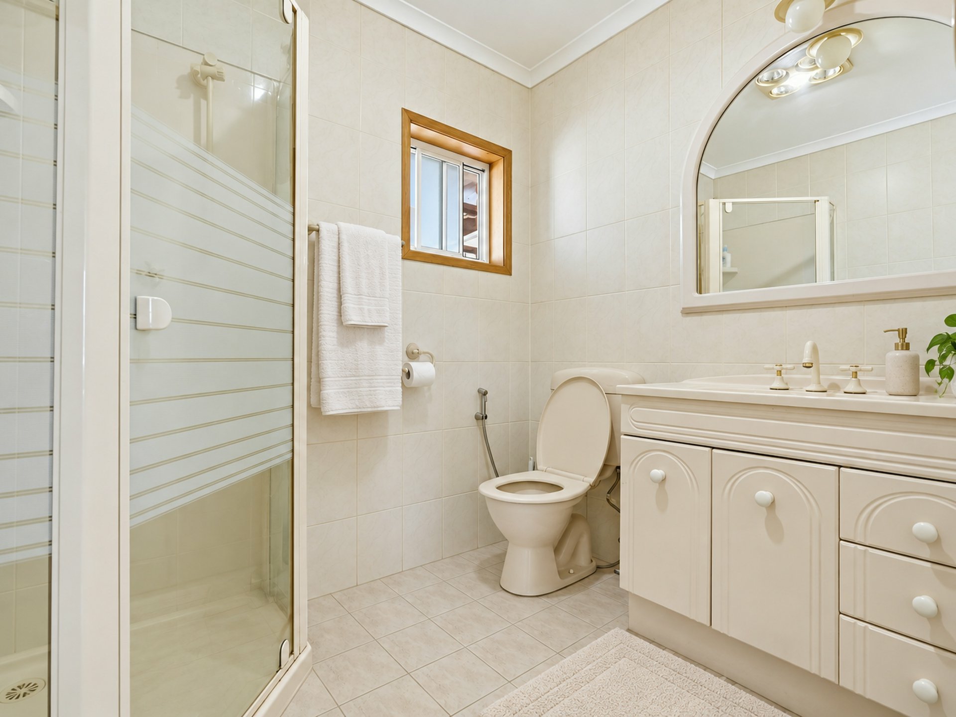 15 Sopwith Avenue — photo 12 of 17