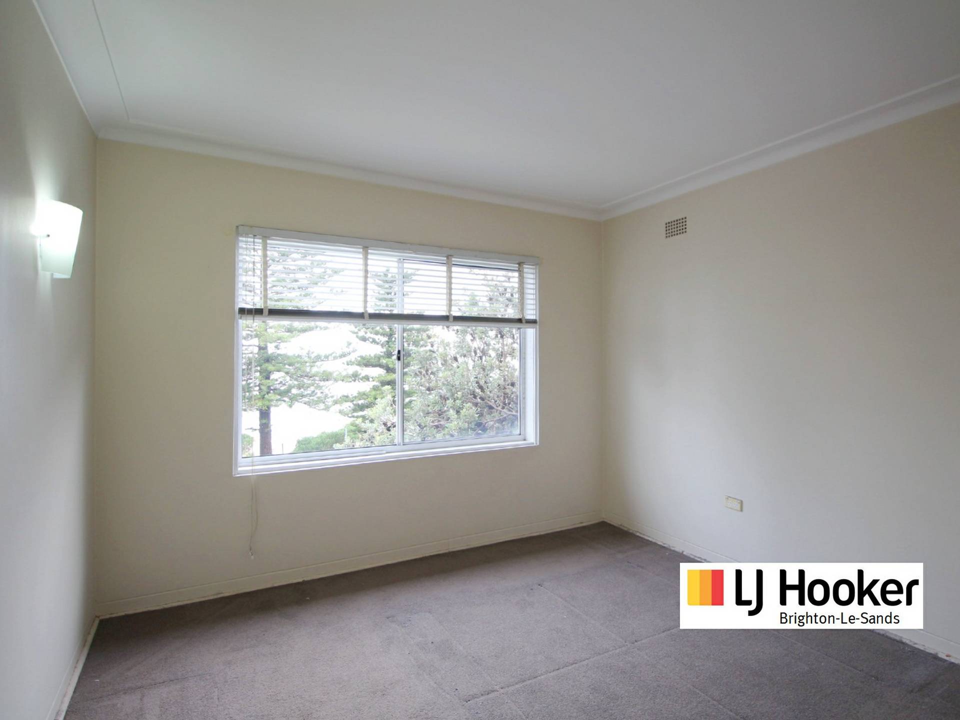 113 The Grand Parade, BRIGHTON-LE-SANDS