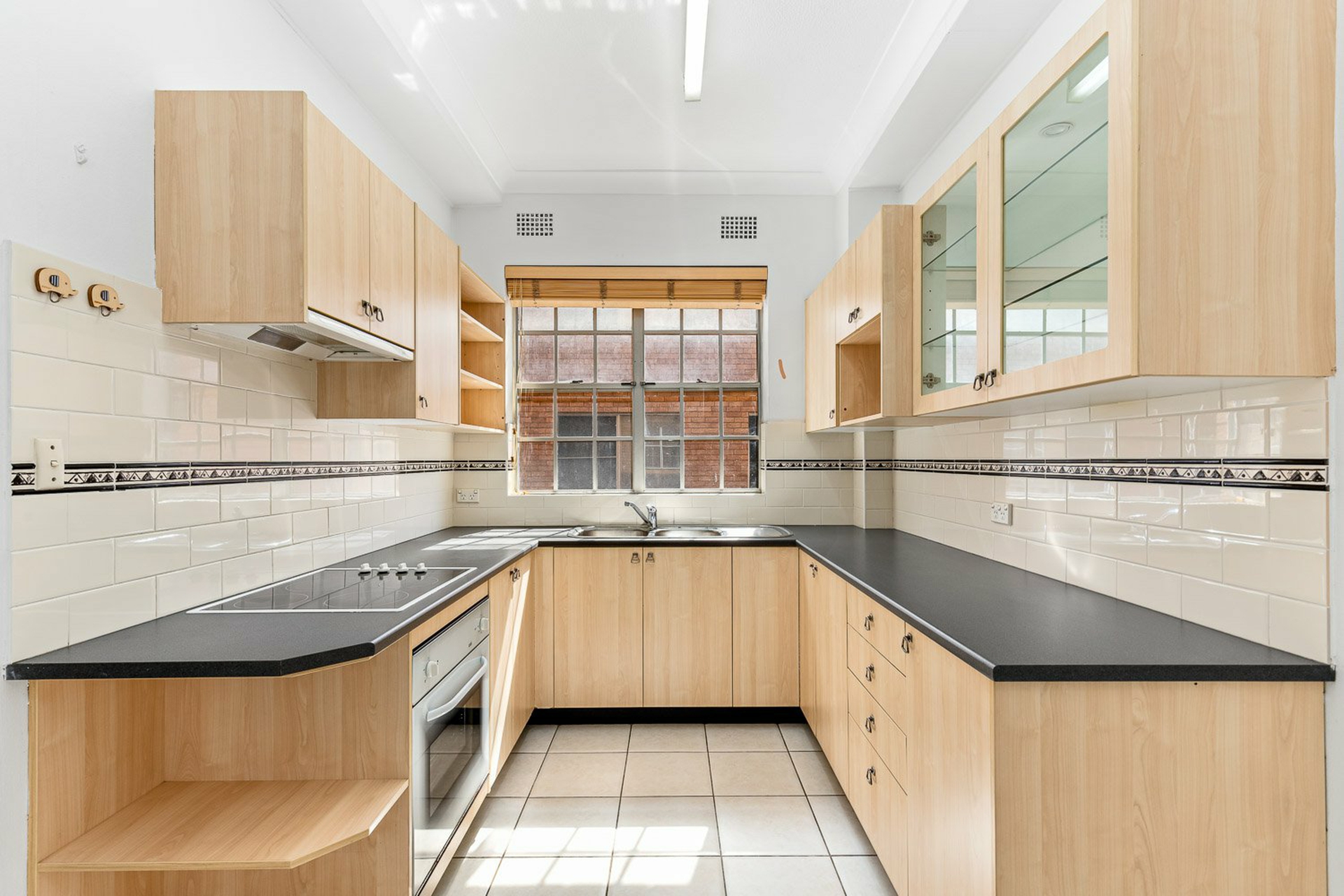2/14 Sellwood Street, BRIGHTON-LE-SANDS