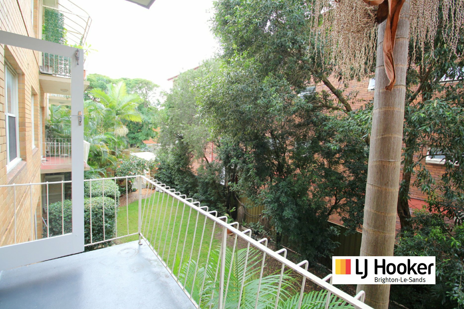 6/180 Russell Avenue, DOLLS POINT