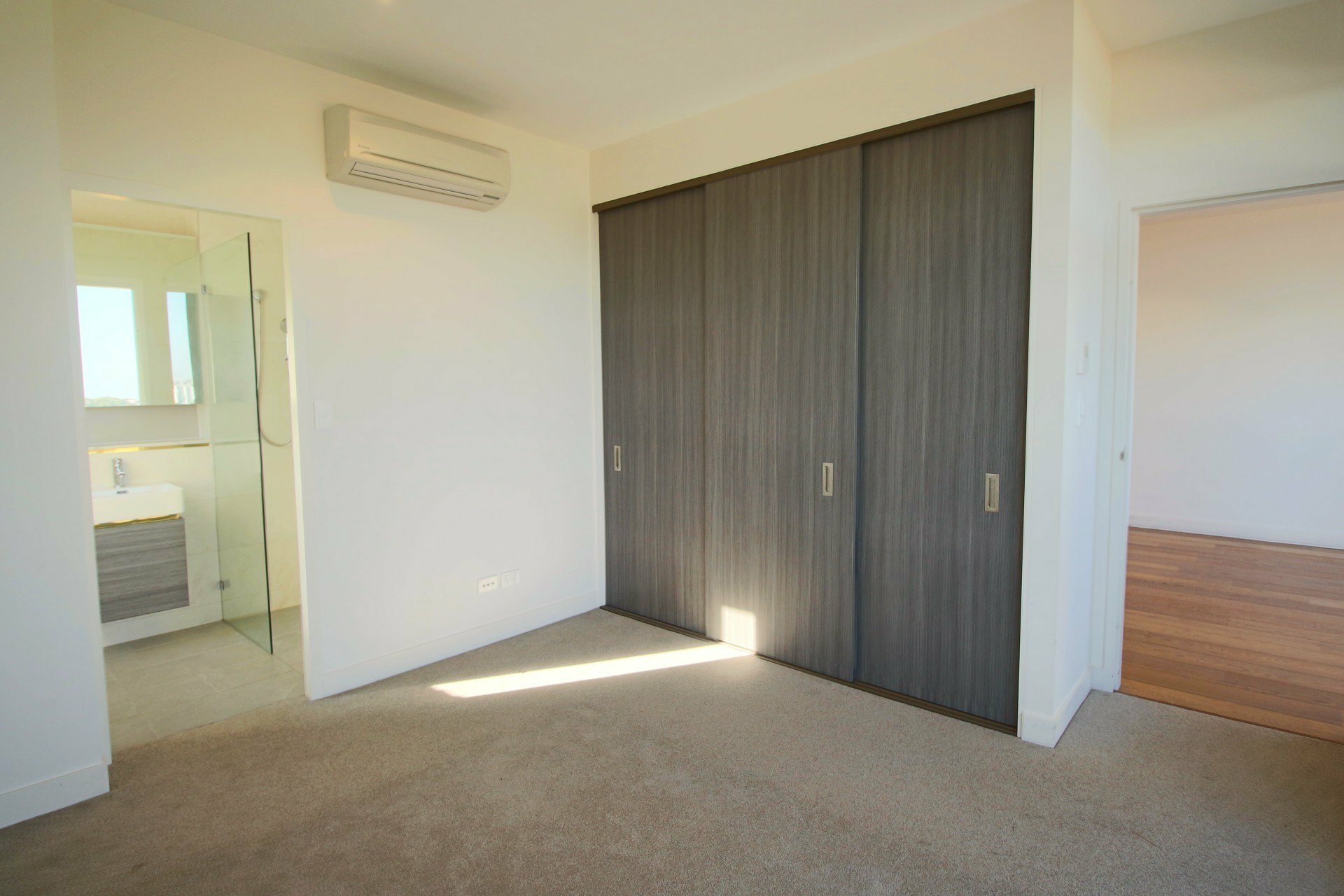 402/55 HOLLOWAY STREET, PAGEWOOD