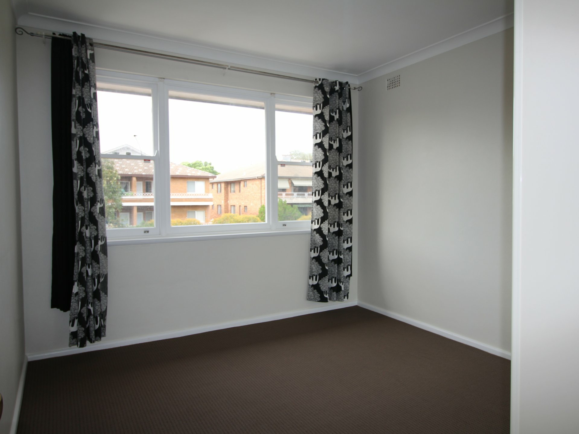 23-25 Queens Road, BRIGHTON-LE-SANDS
