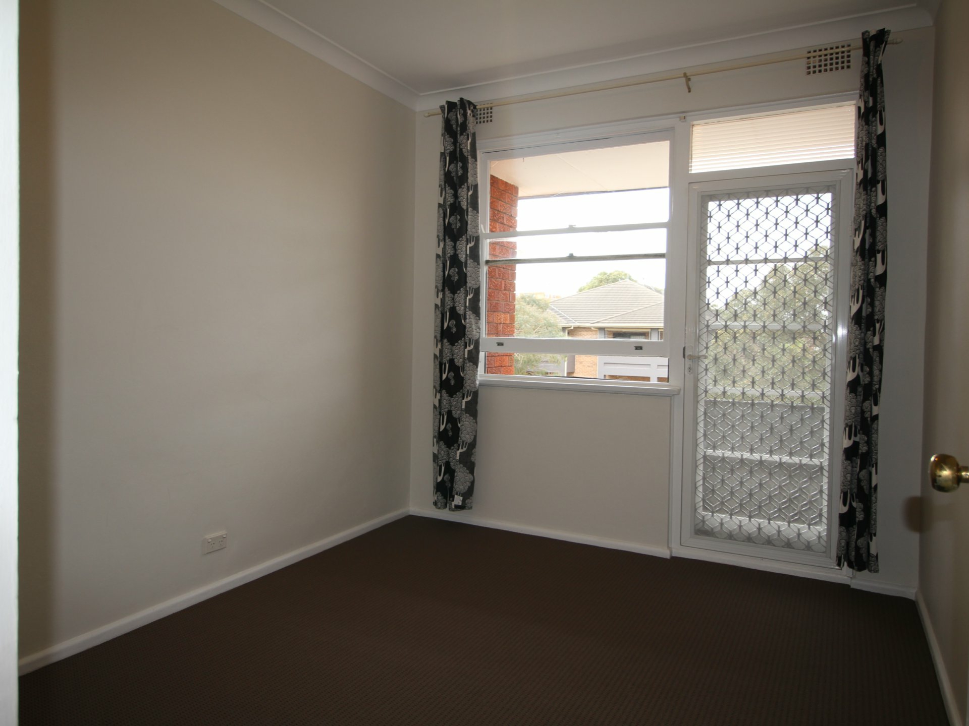 23-25 Queens Road, BRIGHTON-LE-SANDS