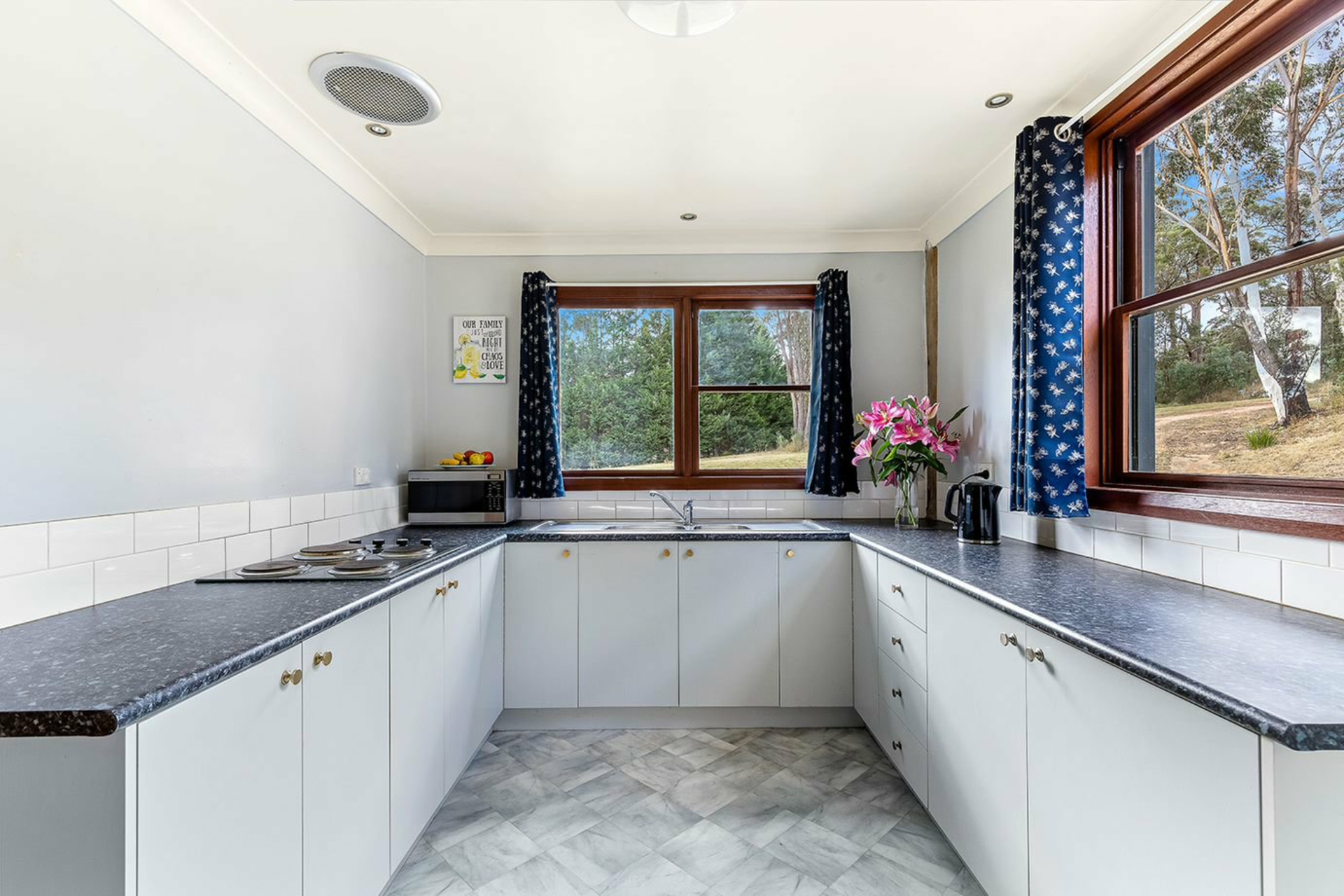 161 Tugalong Road, CANYONLEIGH