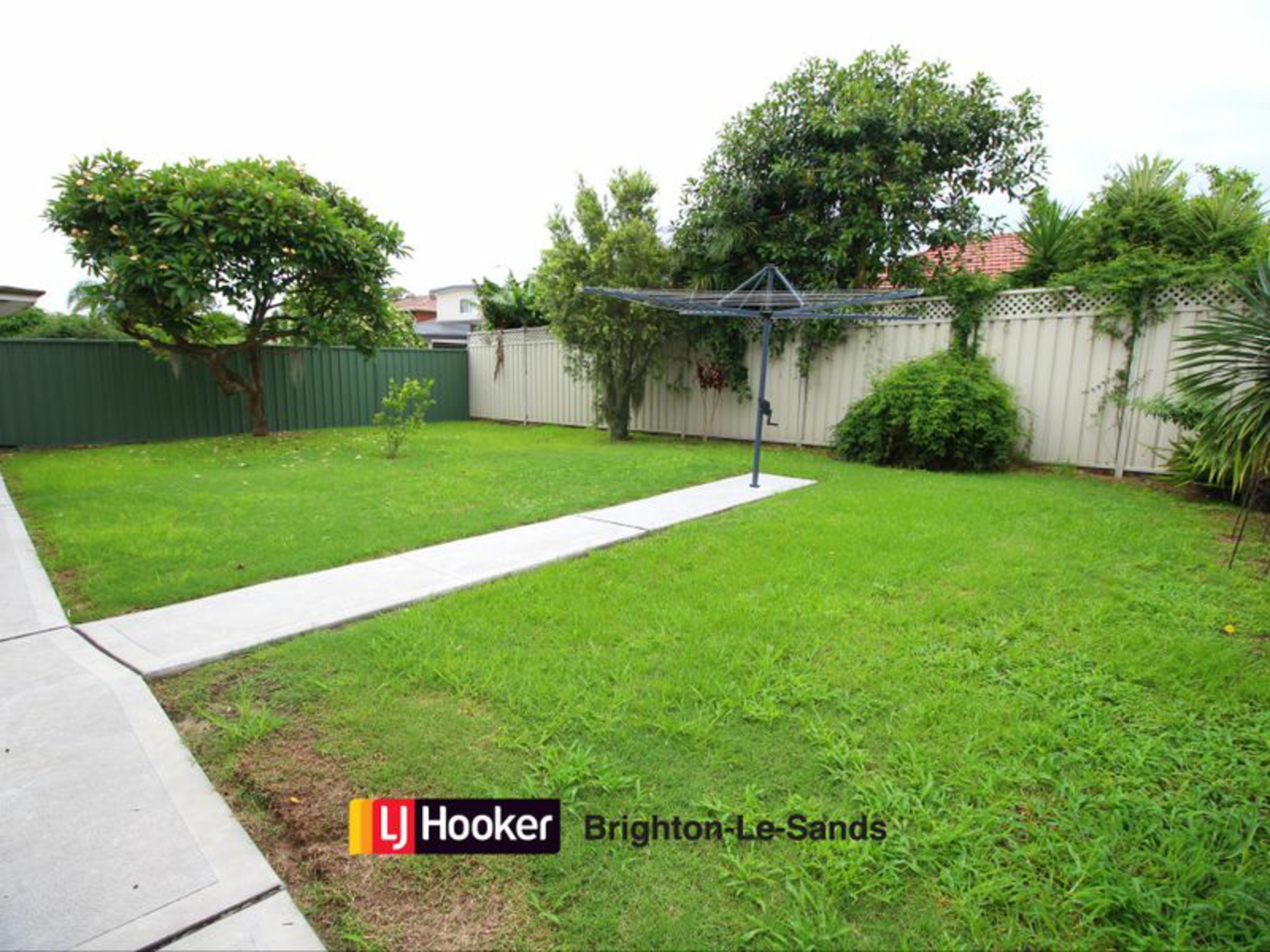13 Moorefield Avenue, KOGARAH