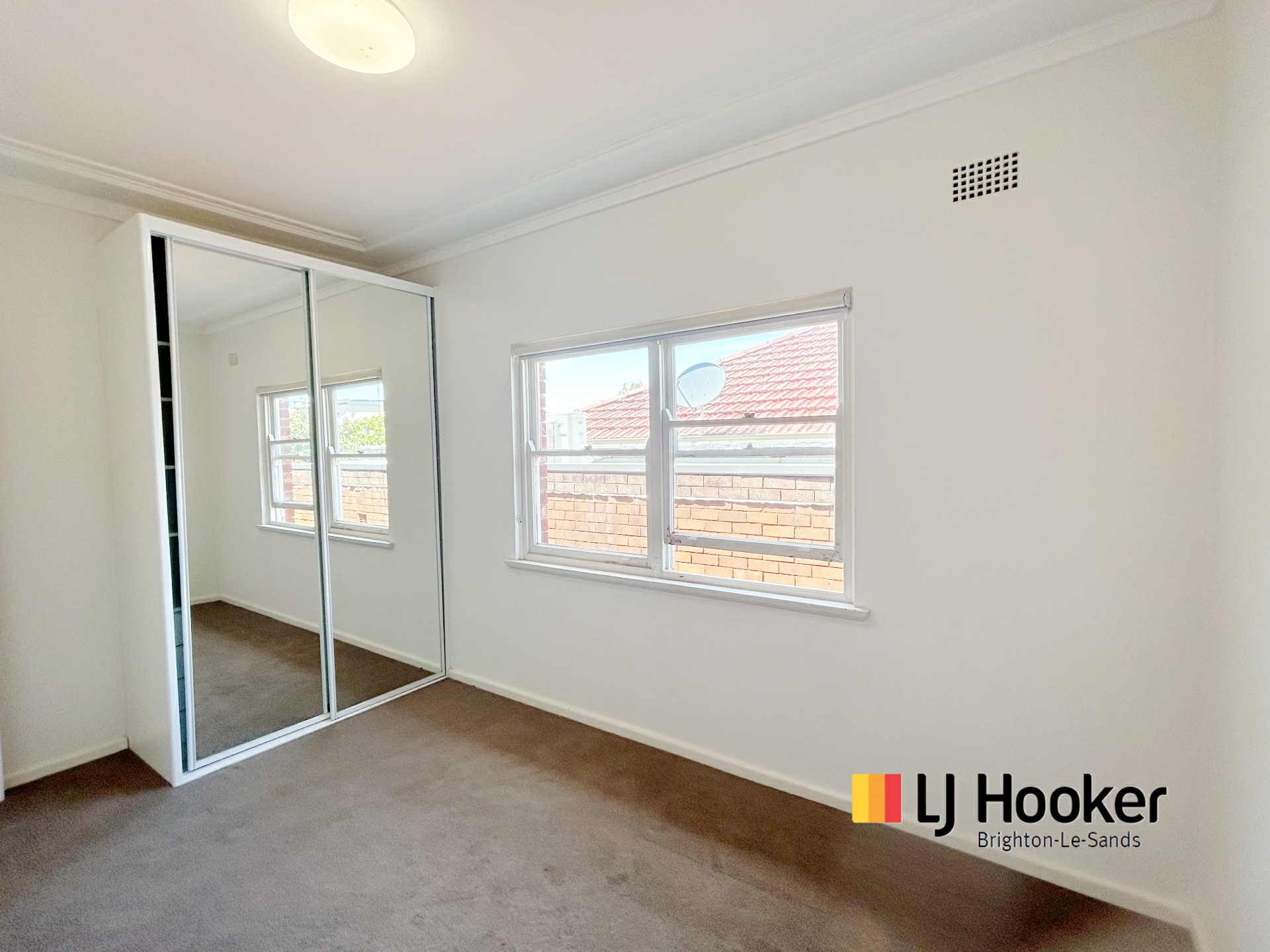 13 Moorefield Avenue, KOGARAH