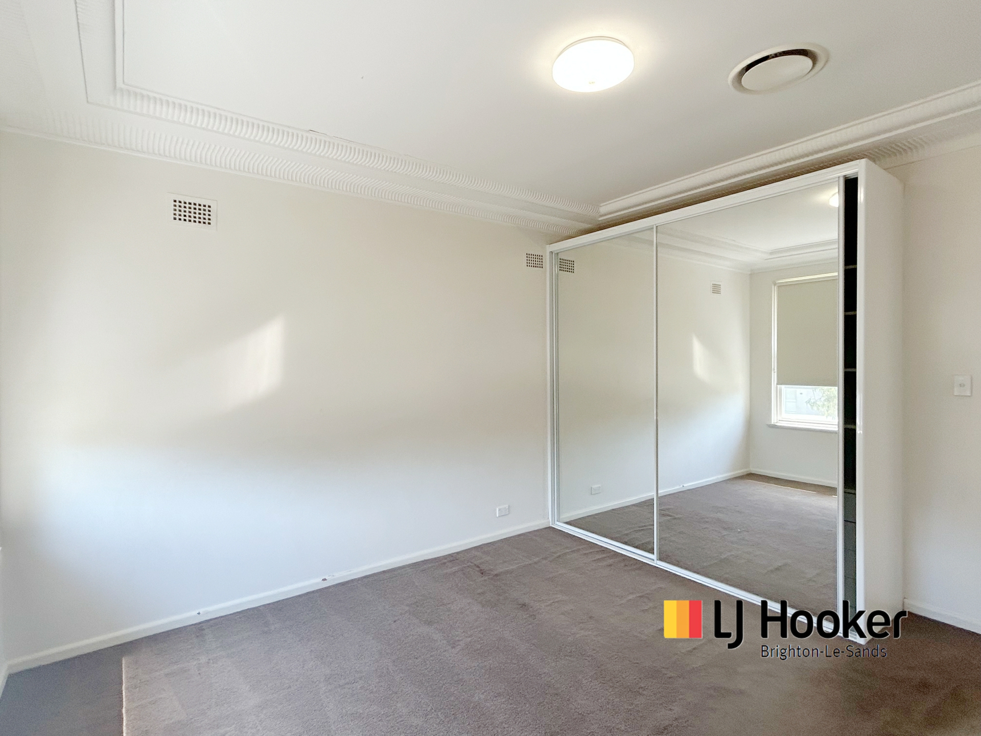 13 Moorefield Avenue, KOGARAH