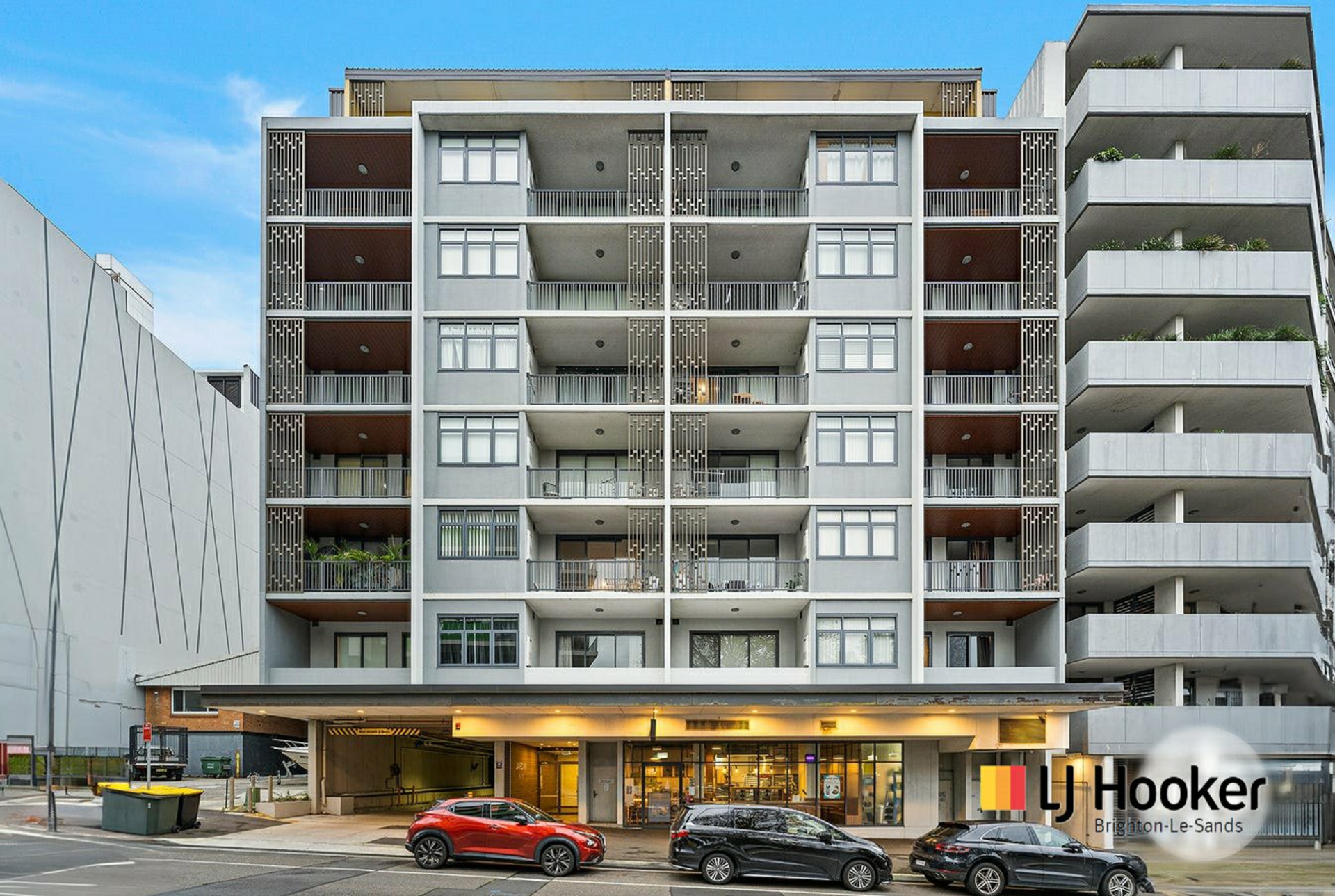 302/9-11 Arncliffe Street — photo 8 of 9