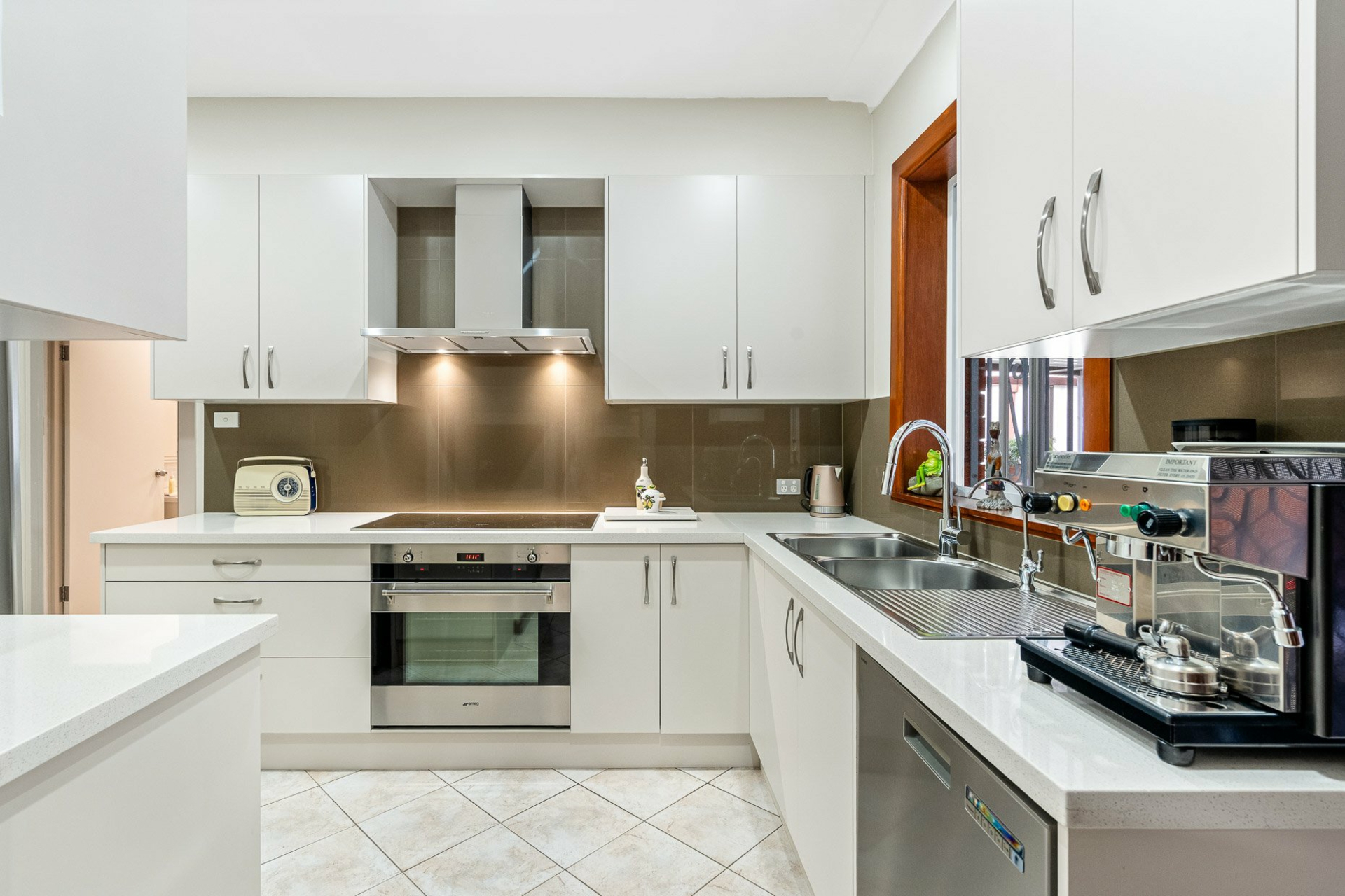 86 Francis Avenue — photo 5 of 18