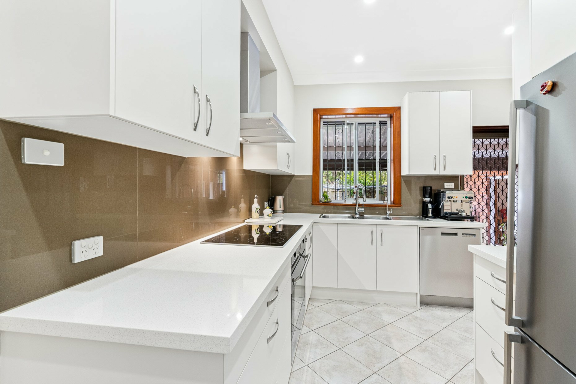86 Francis Avenue — photo 6 of 18
