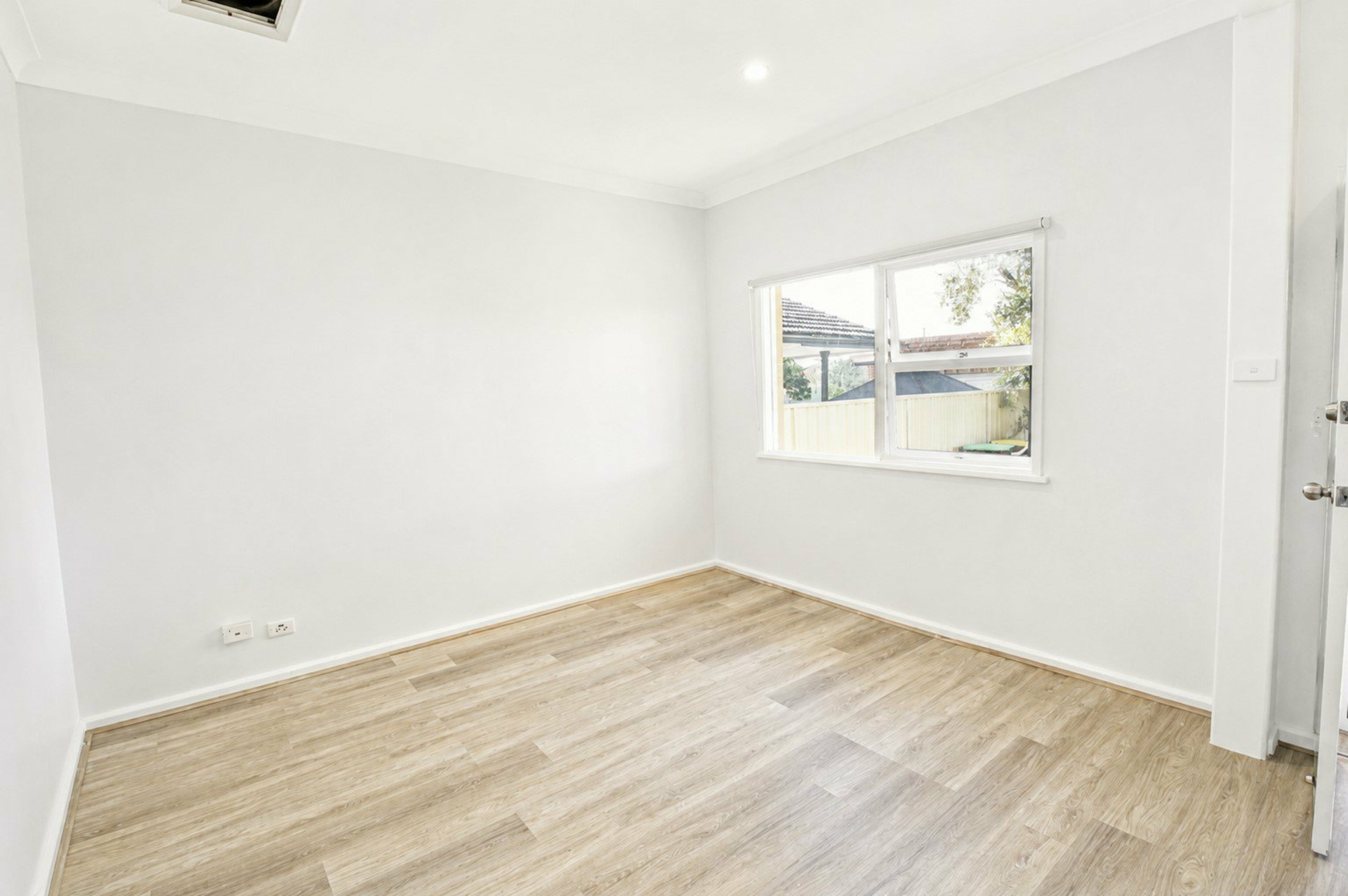 36 Taunton Road — photo 10 of 14