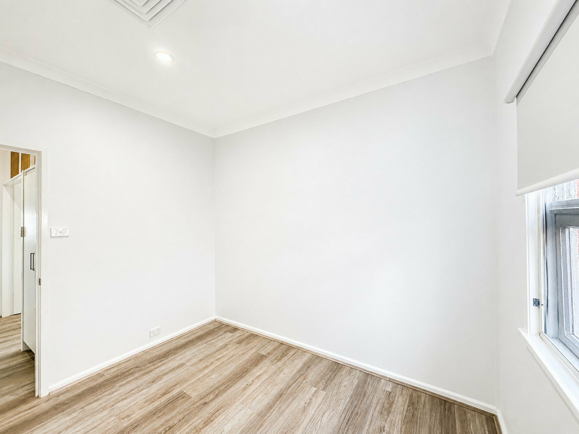 36 Taunton Road — photo 11 of 14